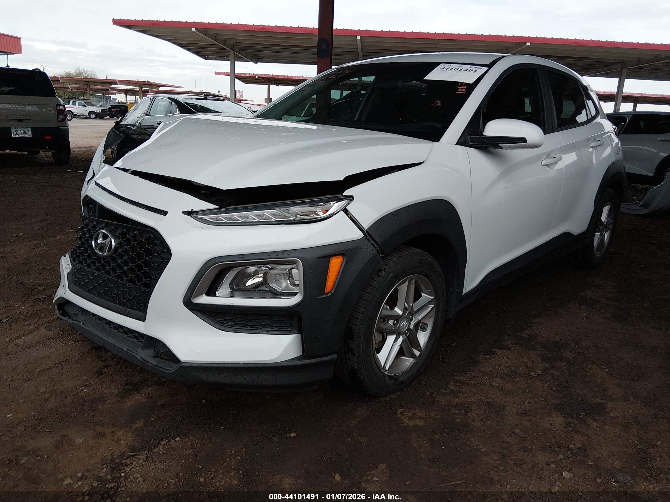 HYUNDAI KONA image 2
