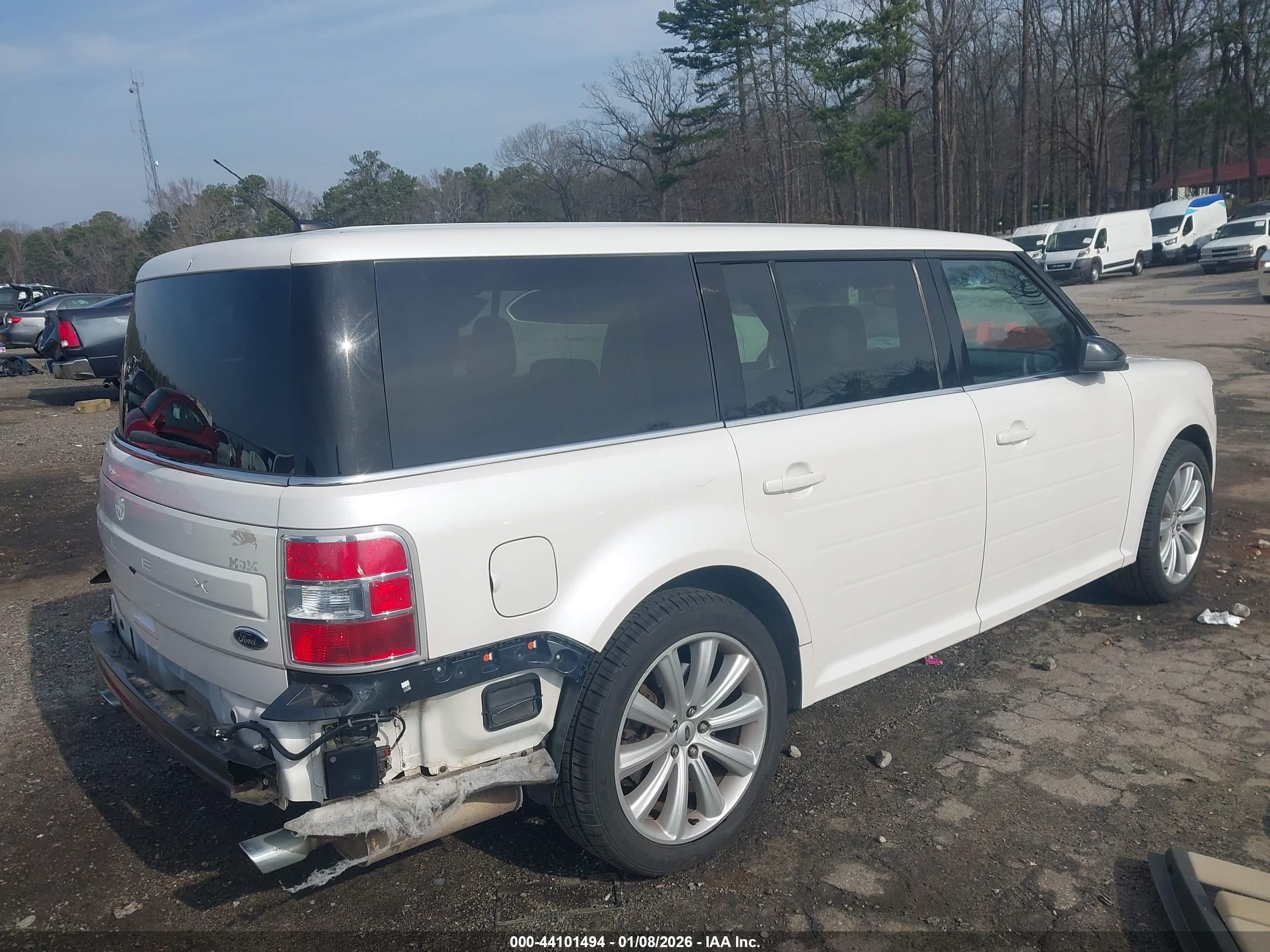 FORD FLEX image 4