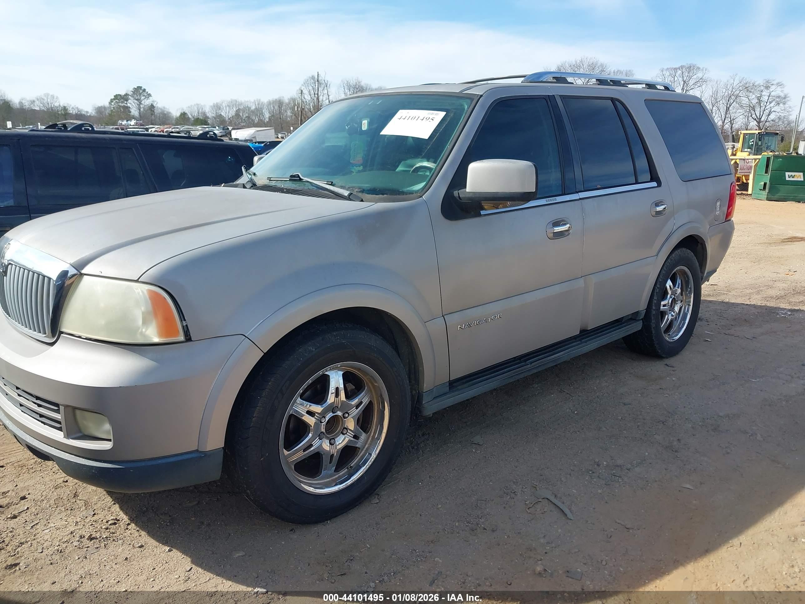 LINCOLN NAVIGATOR image 2