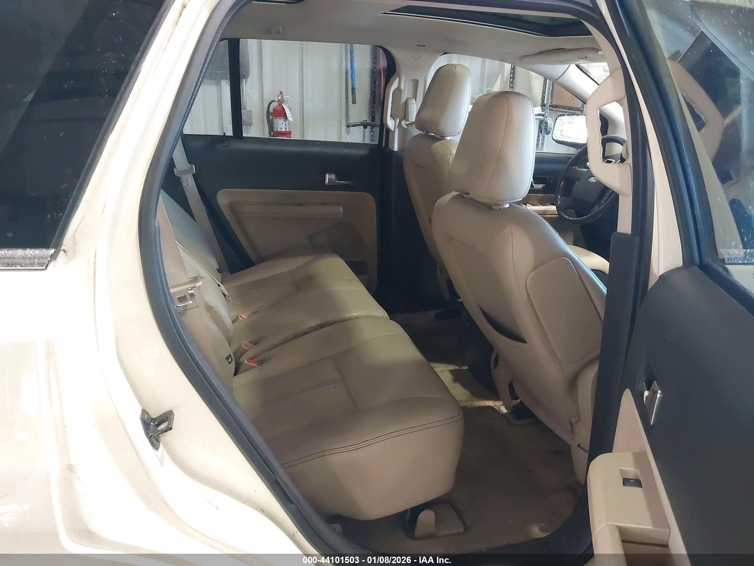 FORD EDGE image 8