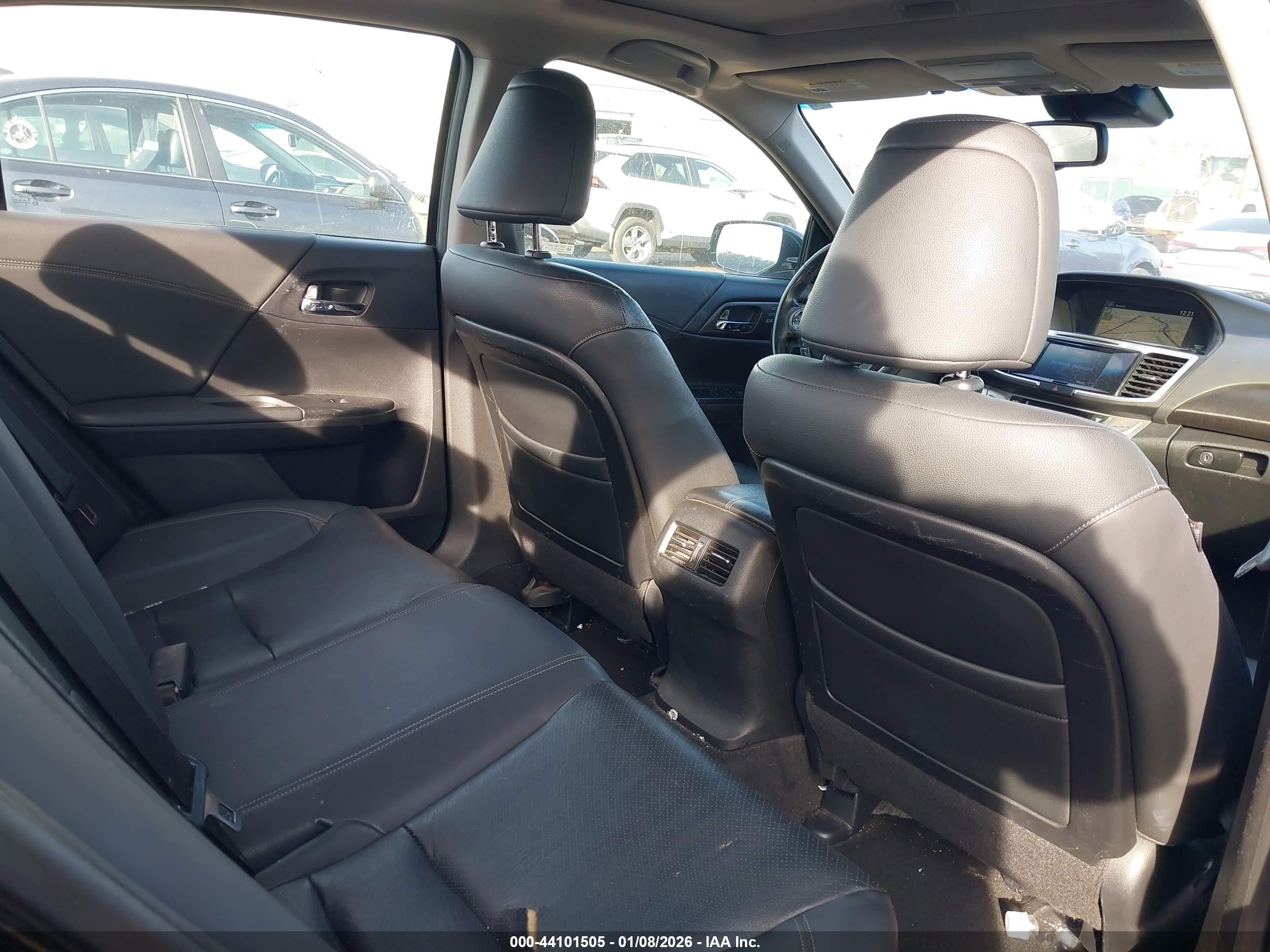 HONDA ACCORD image 8