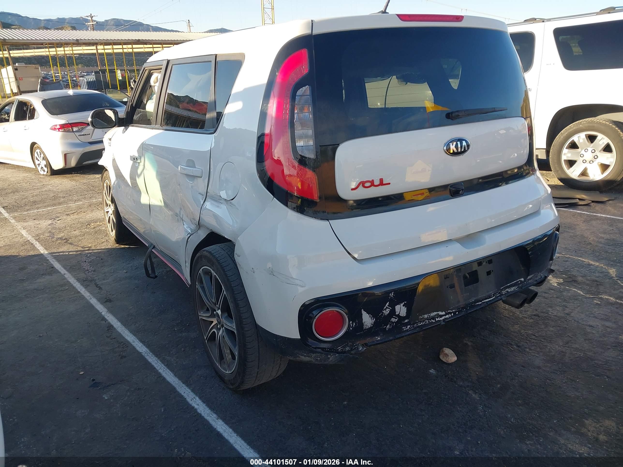 KIA SOUL image 3