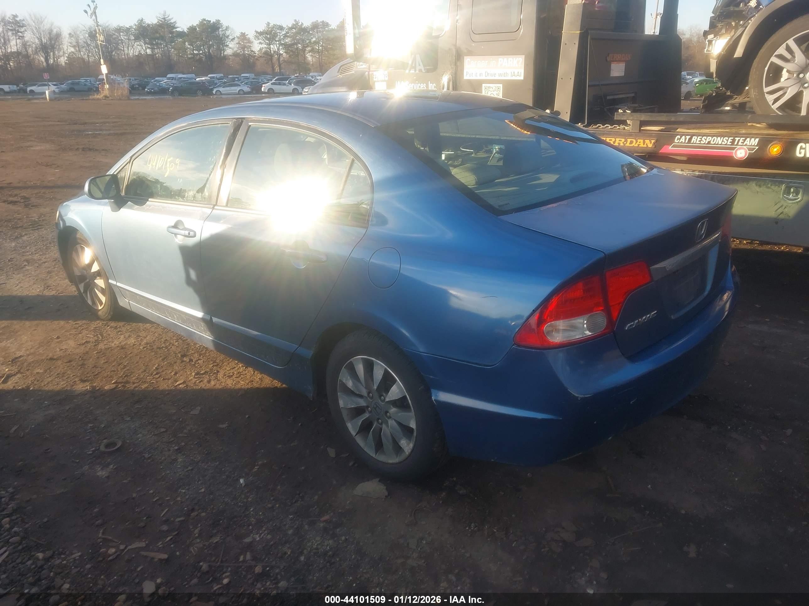 HONDA CIVIC image 3