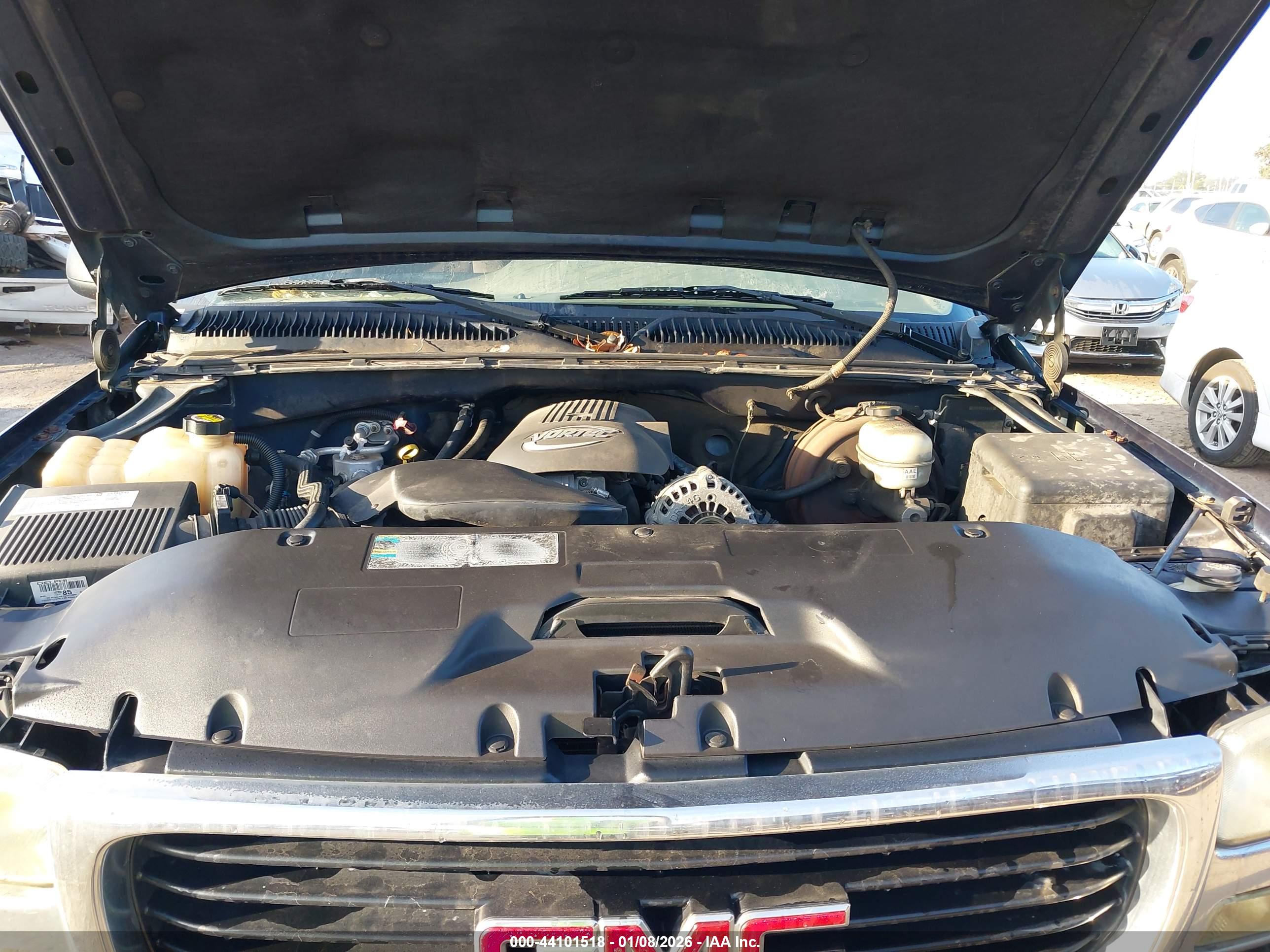GMC SIERRA image 10
