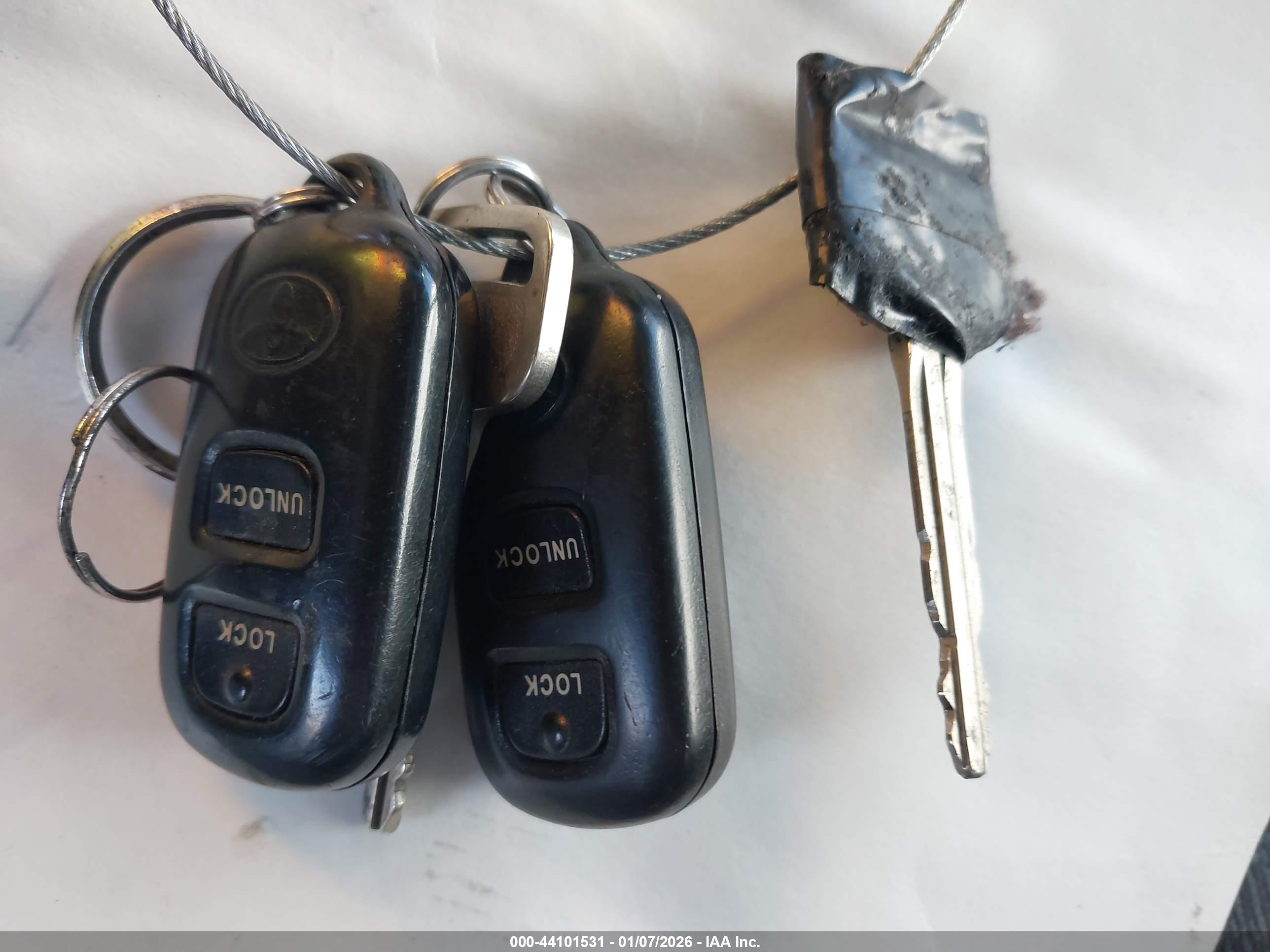 TOYOTA SIENNA image 11