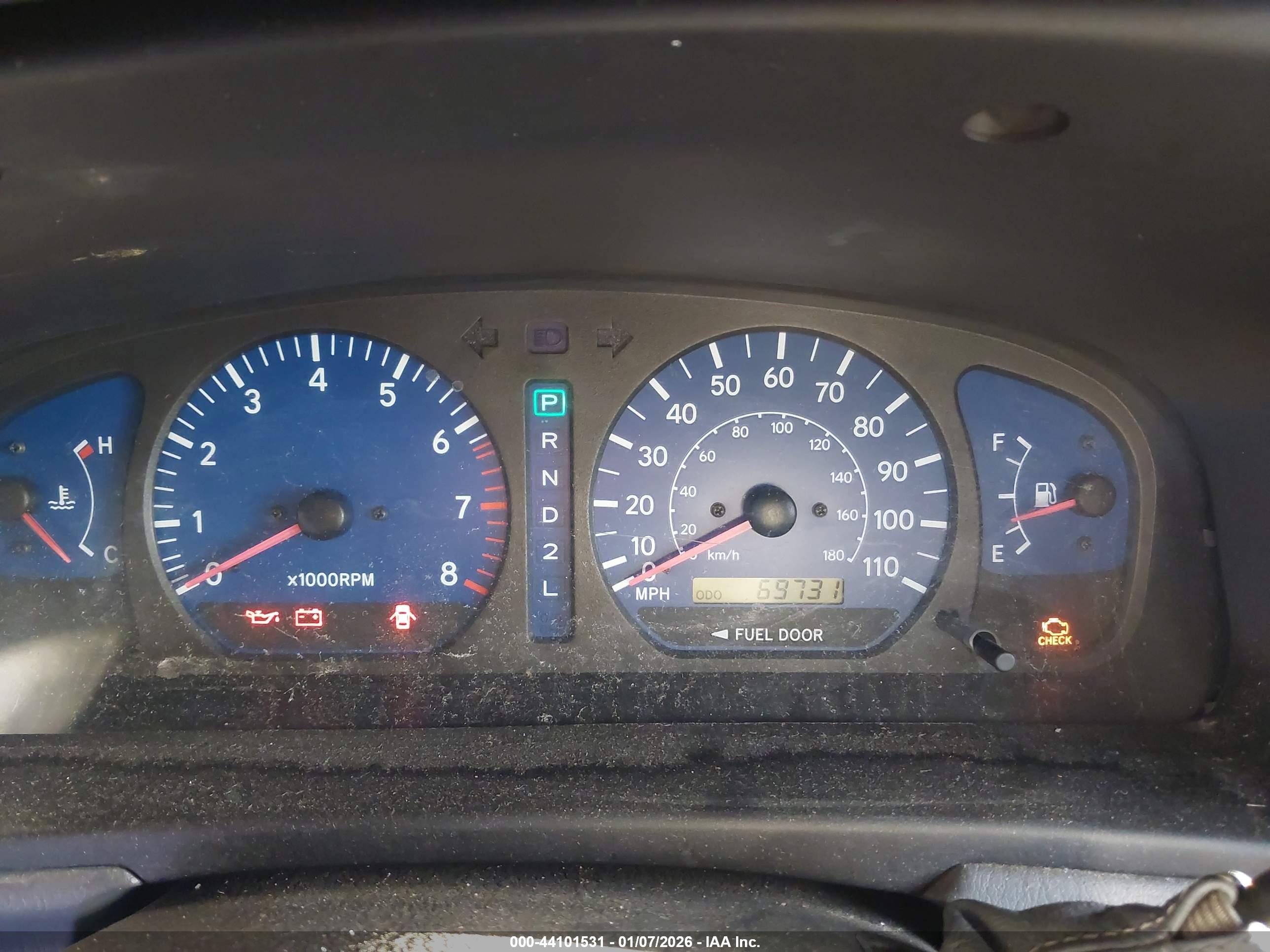TOYOTA SIENNA image 7