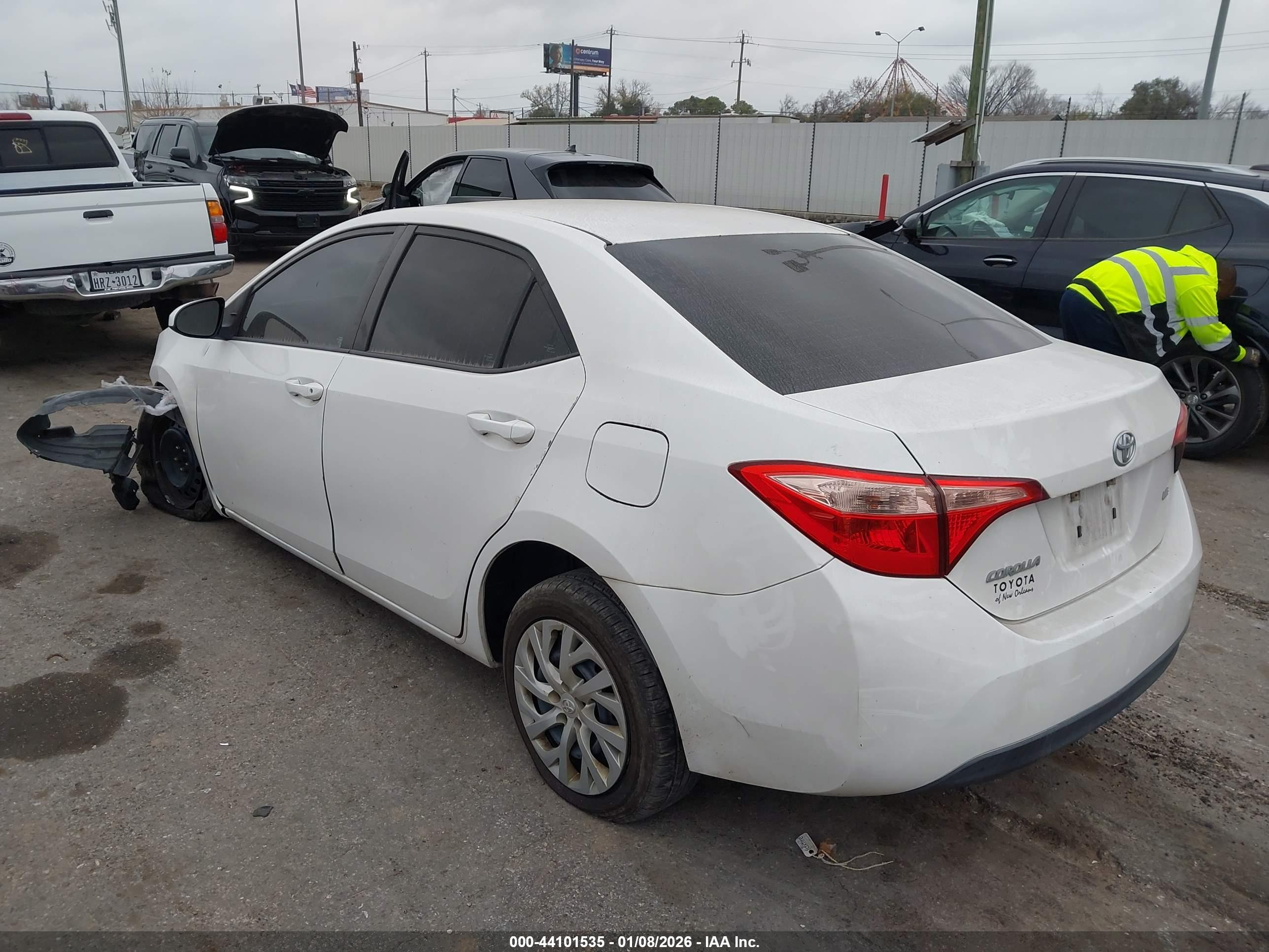 TOYOTA COROLLA image 3