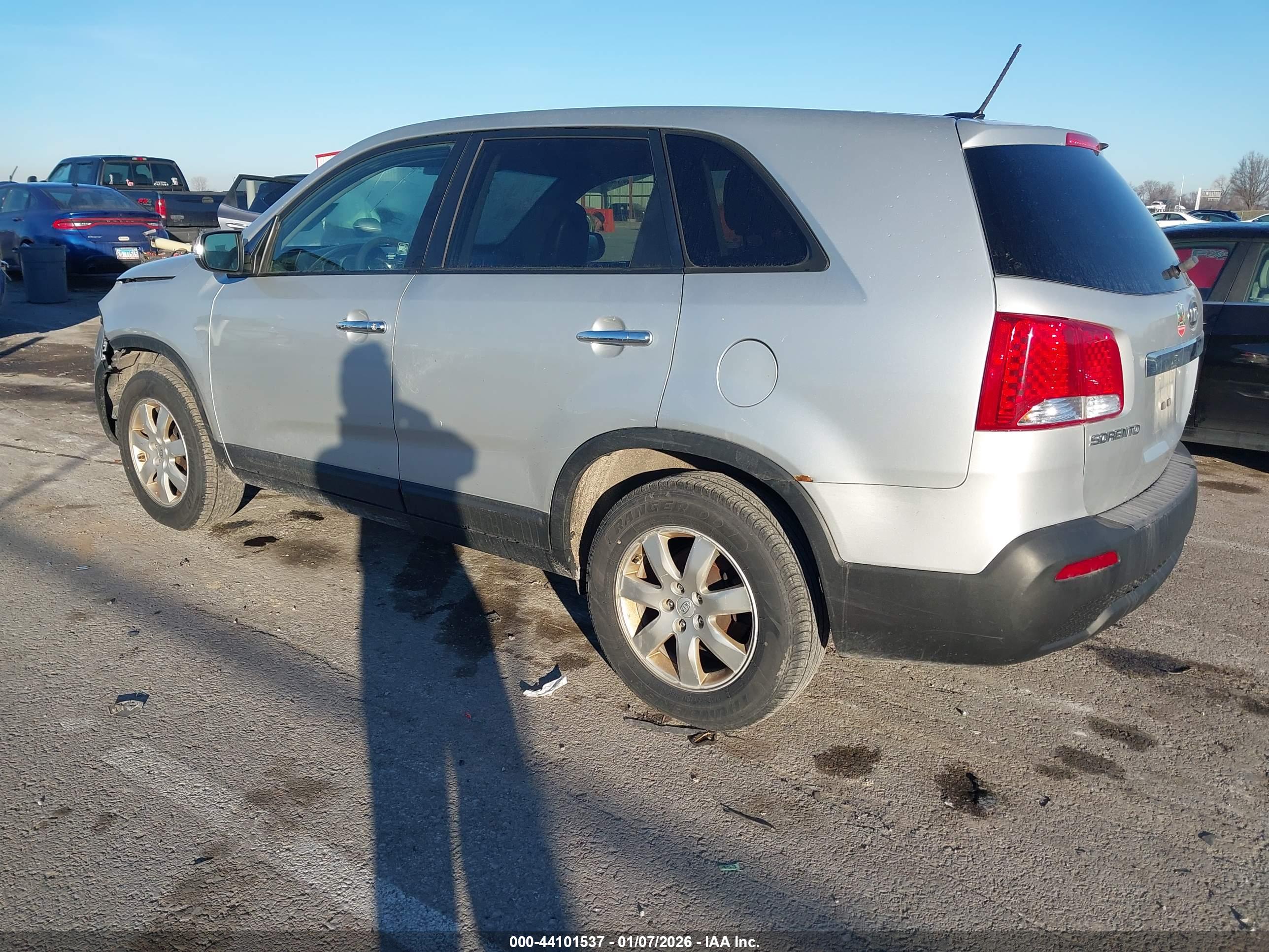 KIA SORENTO image 3
