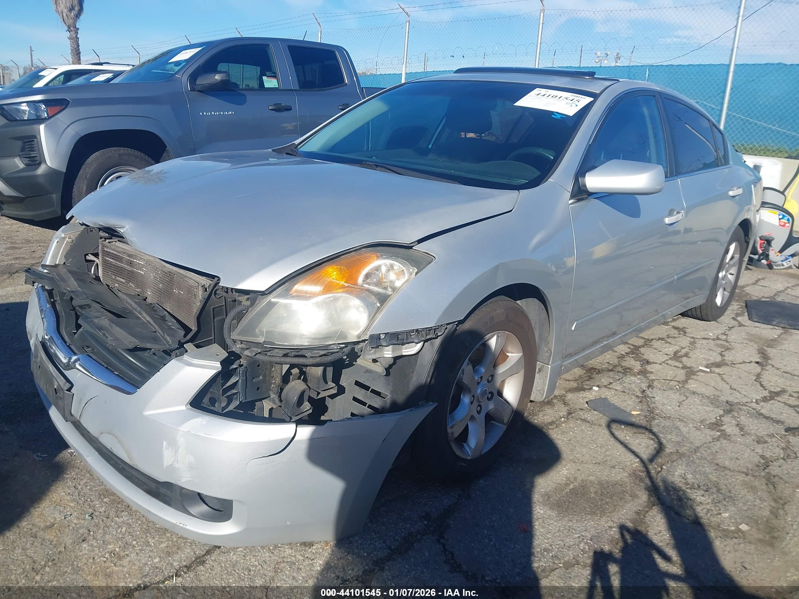 NISSAN ALTIMA image 2