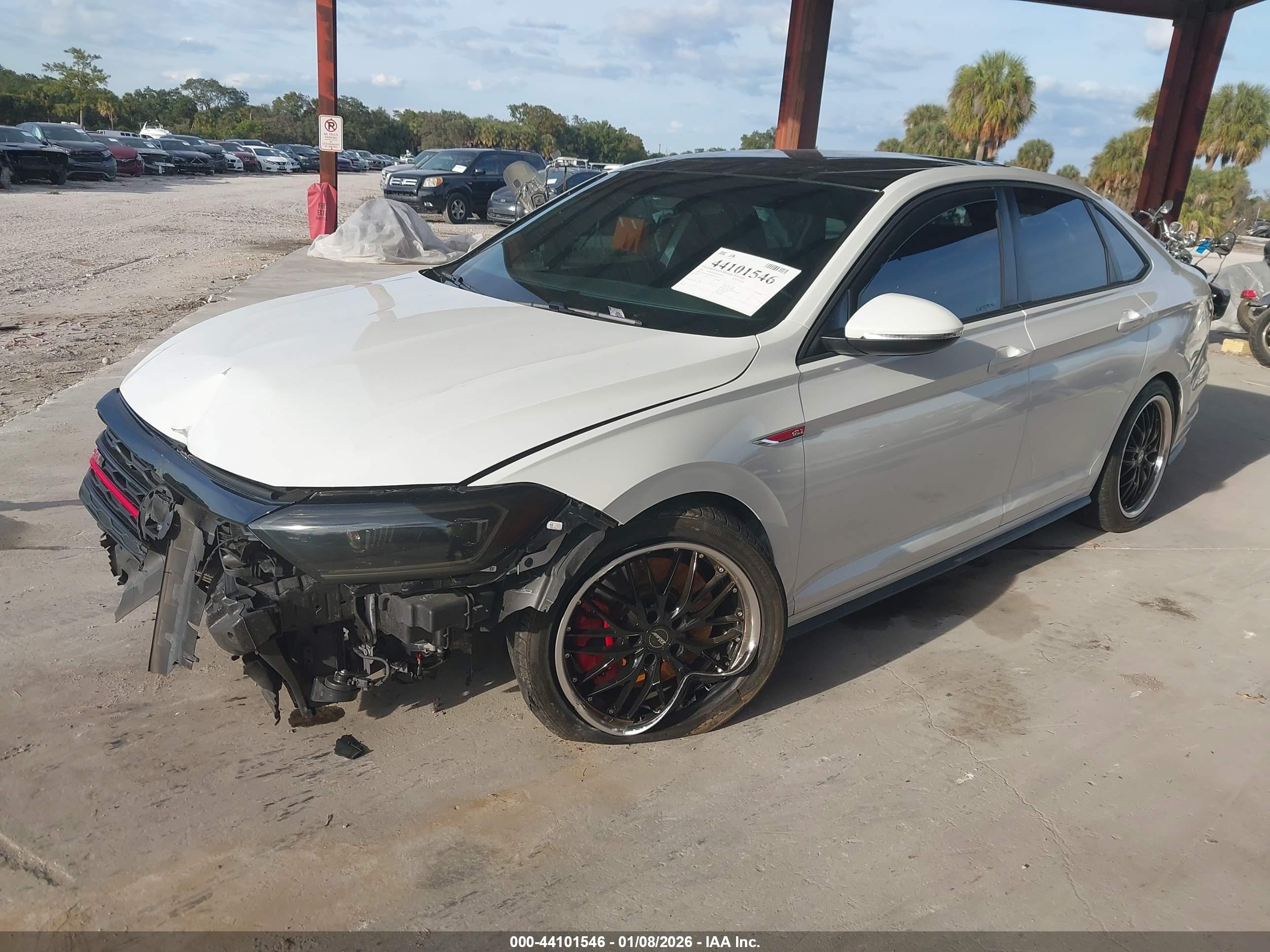 VOLKSWAGEN JETTA image 2