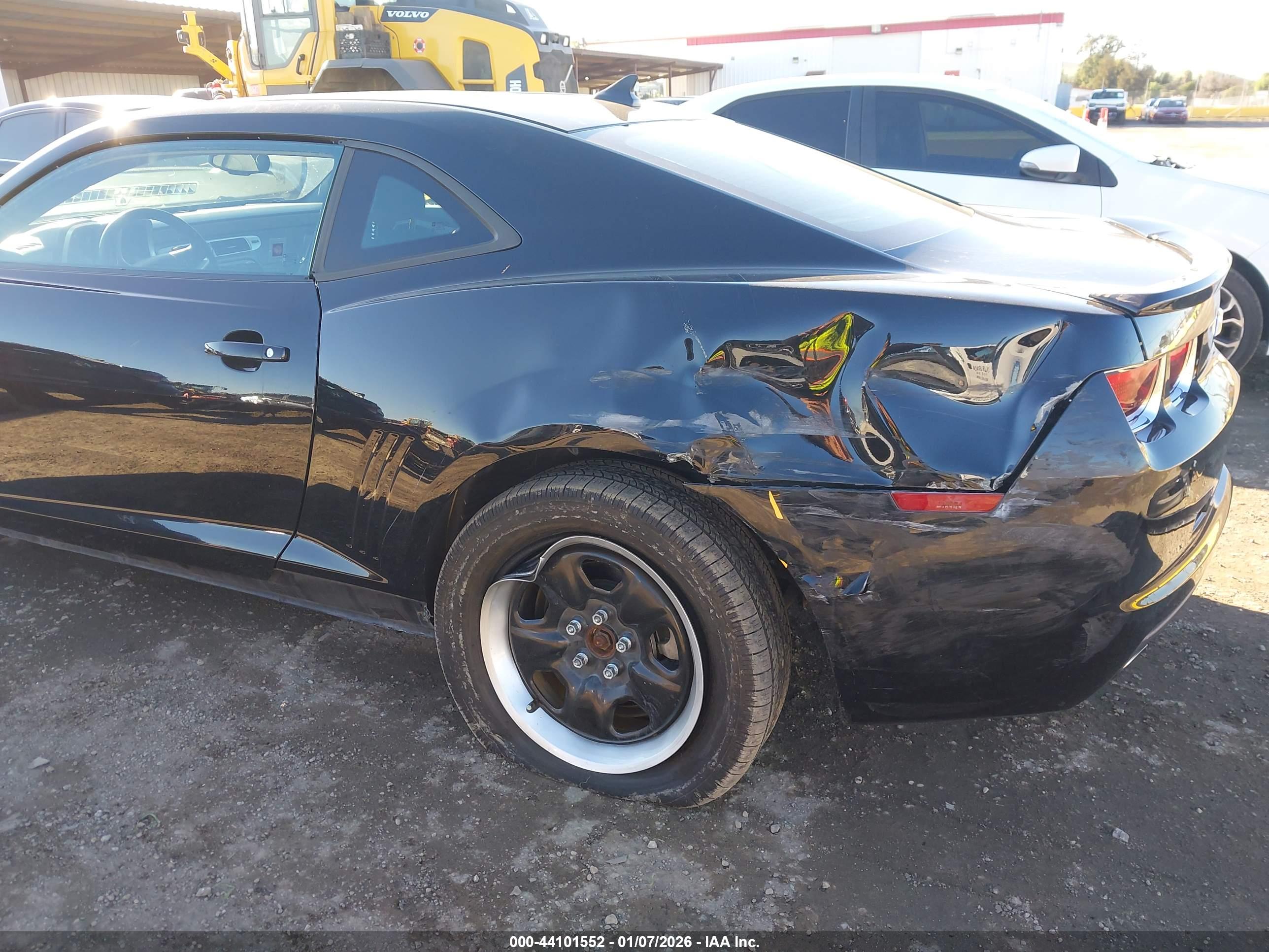 CHEVROLET CAMARO image 6