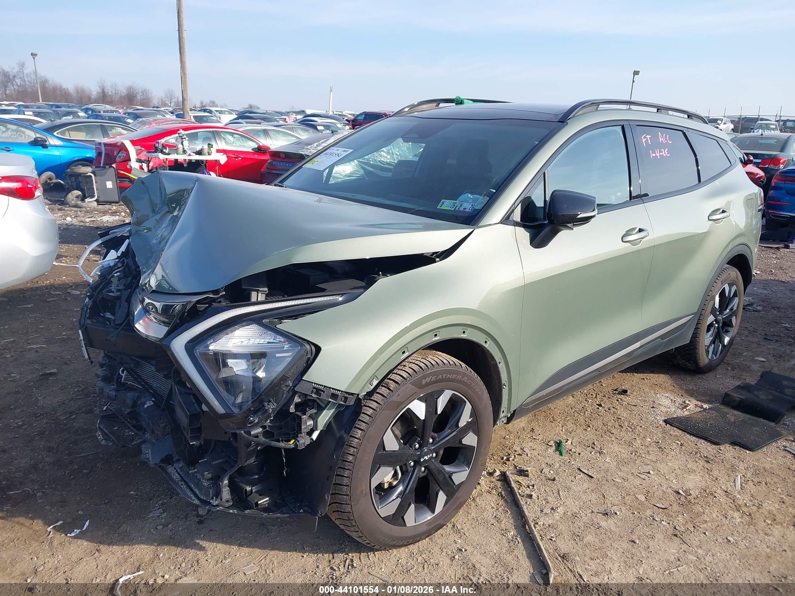 KIA SPORTAGE image 2