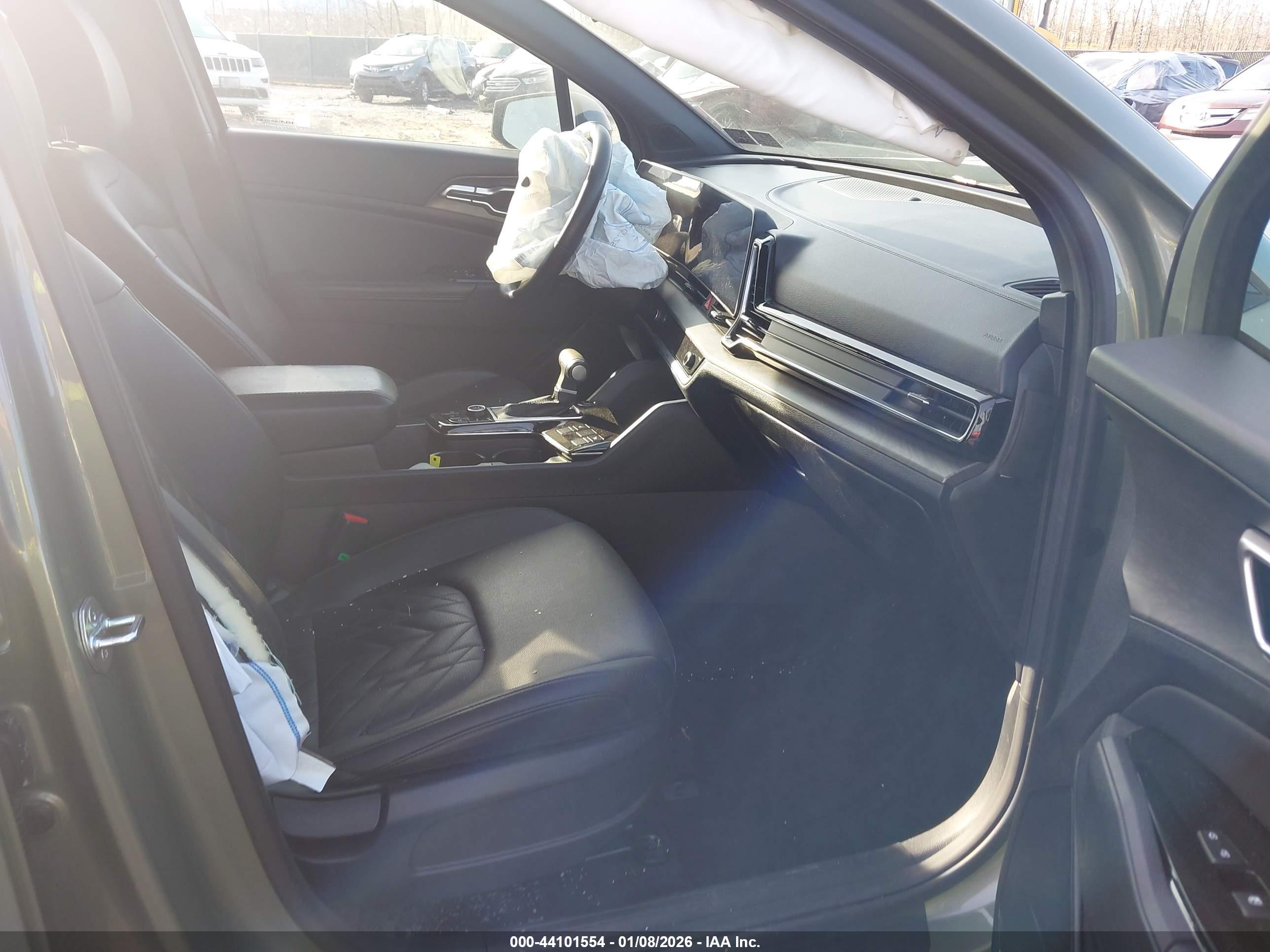 KIA SPORTAGE image 5