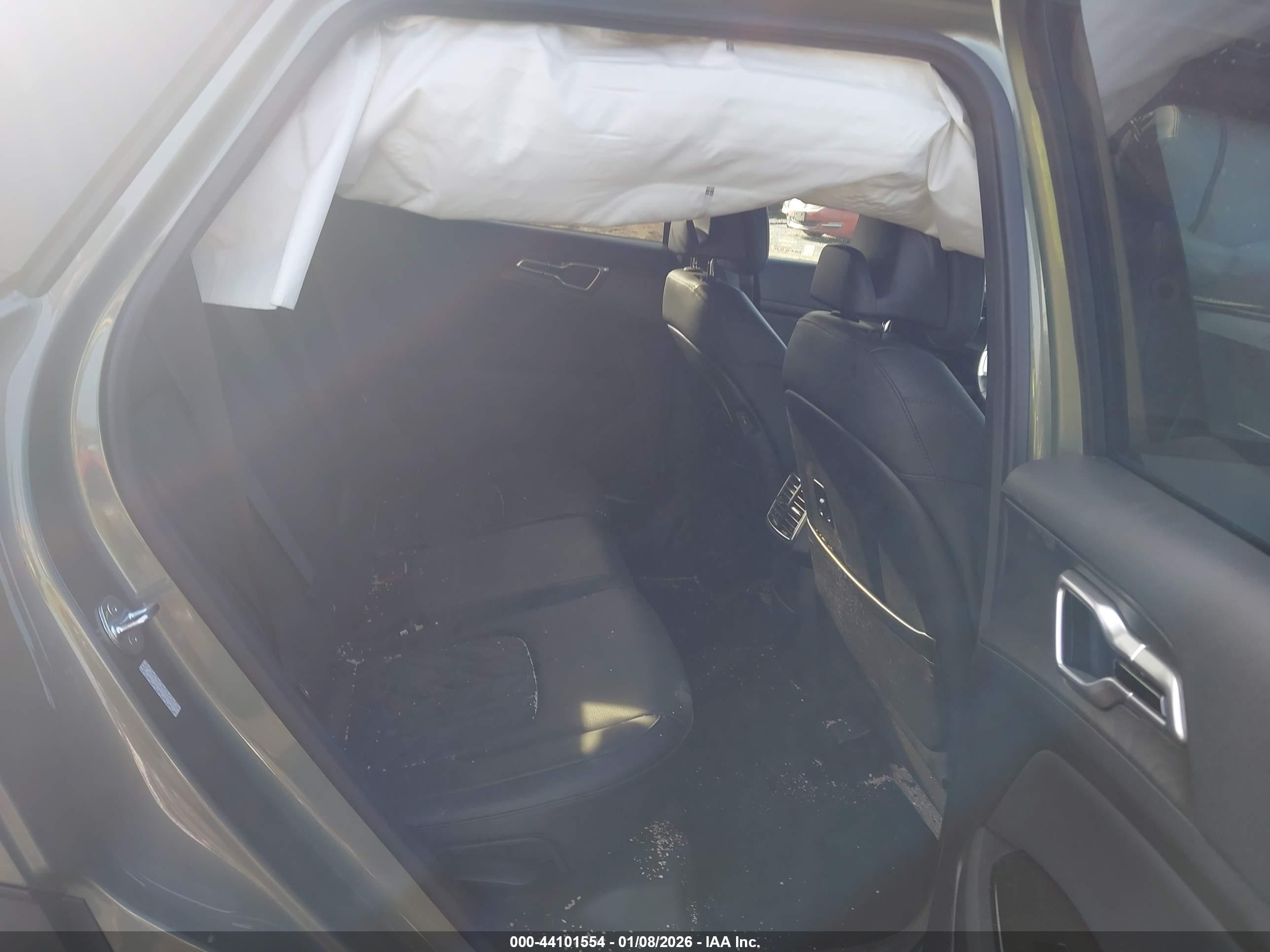 KIA SPORTAGE image 8