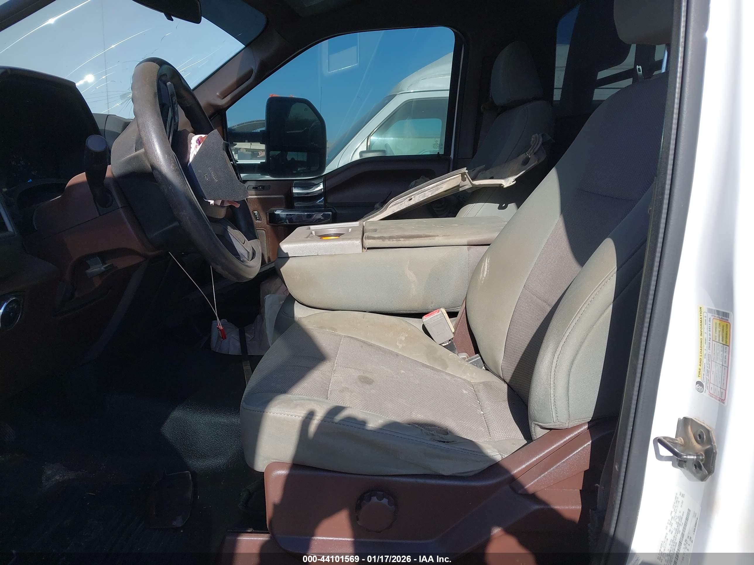 FORD F-350 image 8