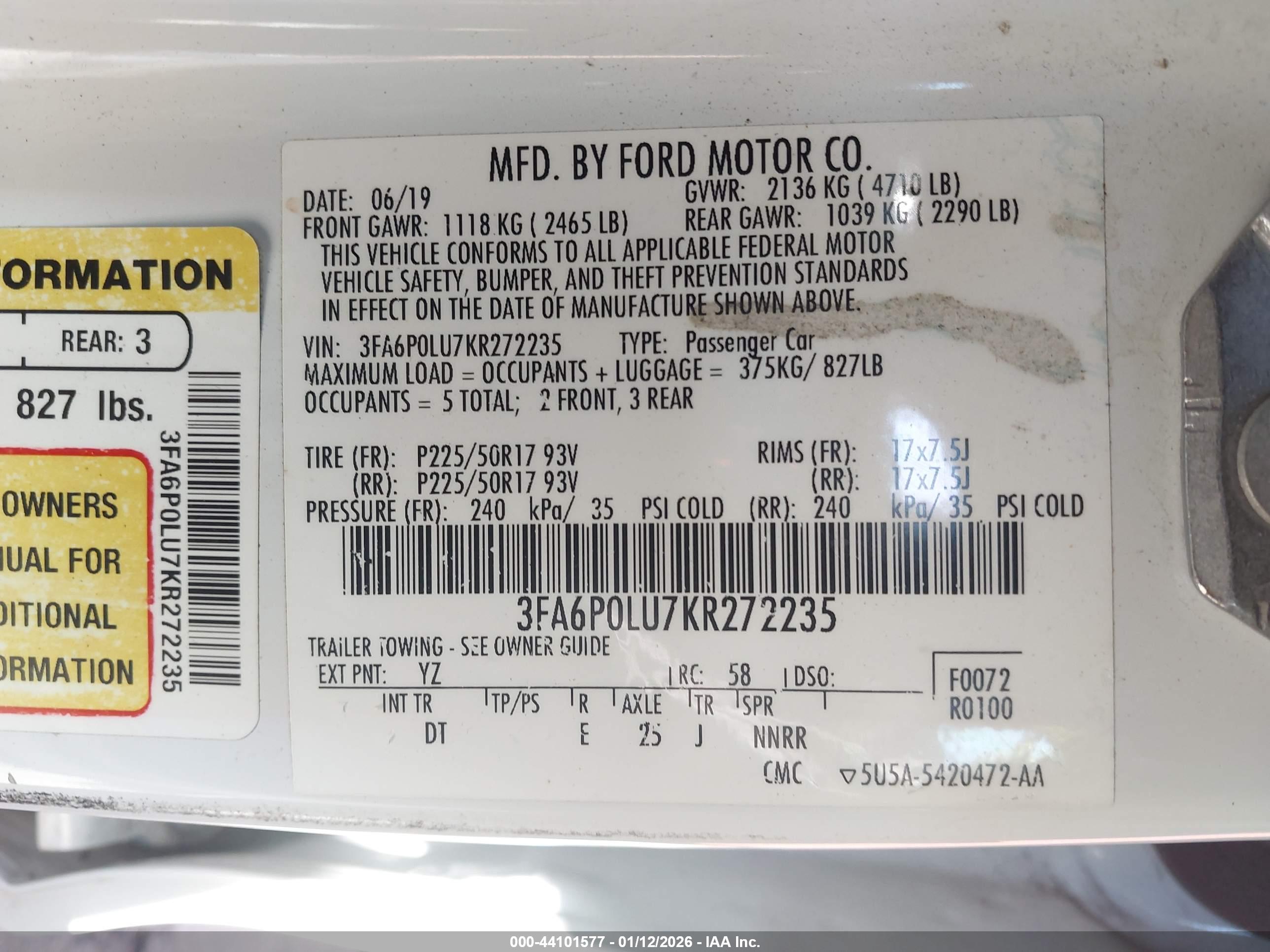 FORD FUSION image 9