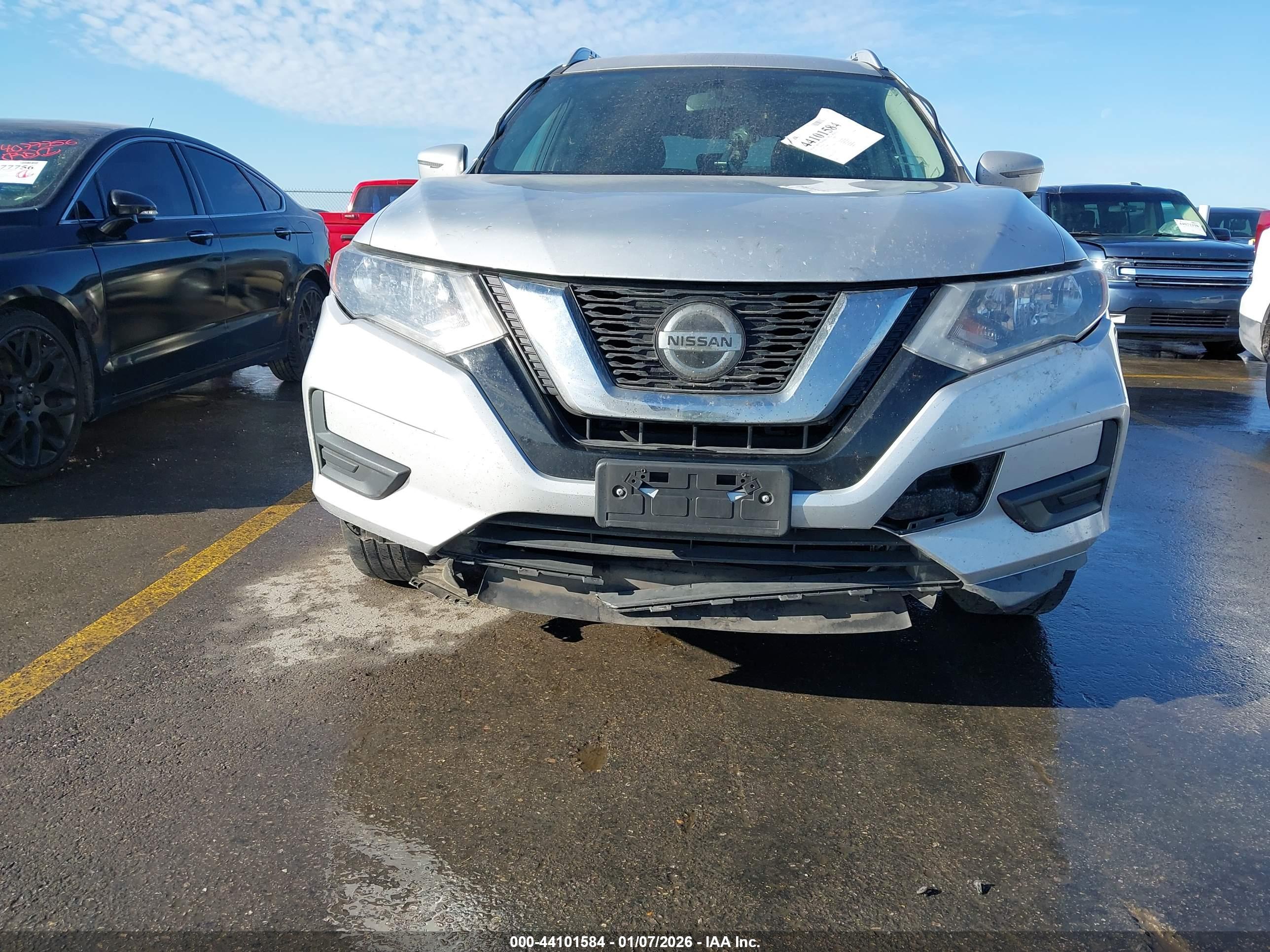NISSAN ROGUE image 6