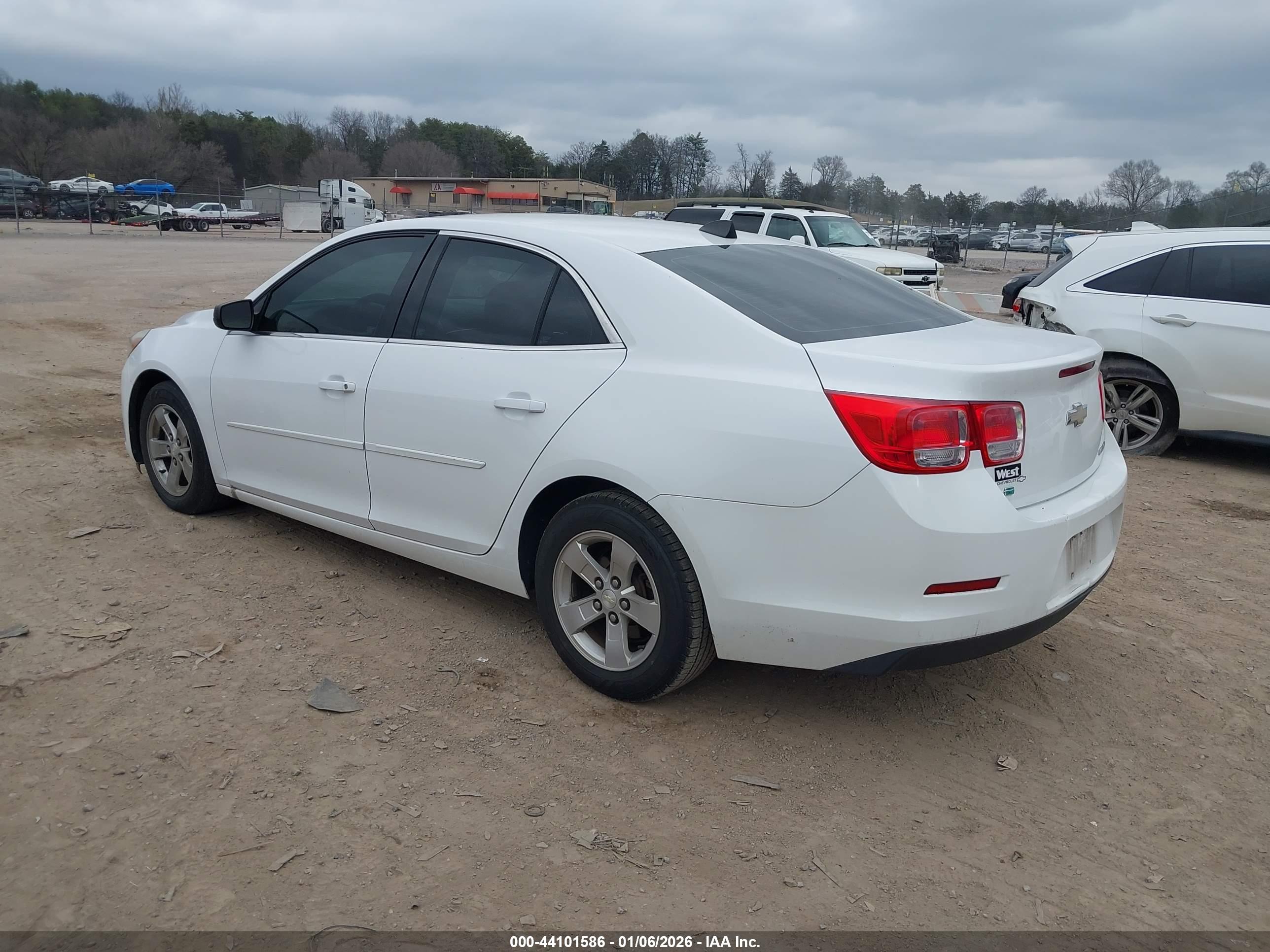 CHEVROLET MALIBU image 3