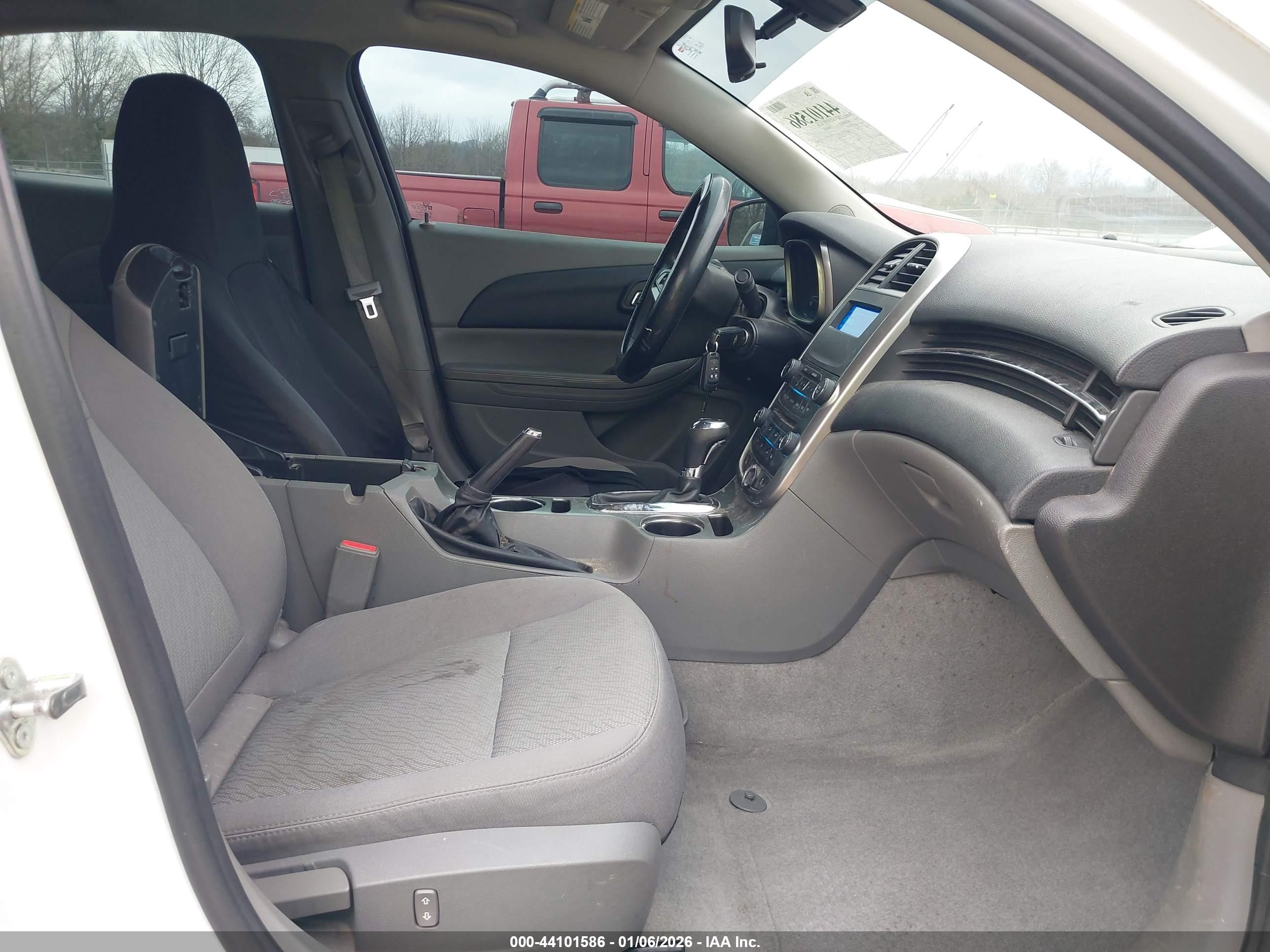 CHEVROLET MALIBU image 5