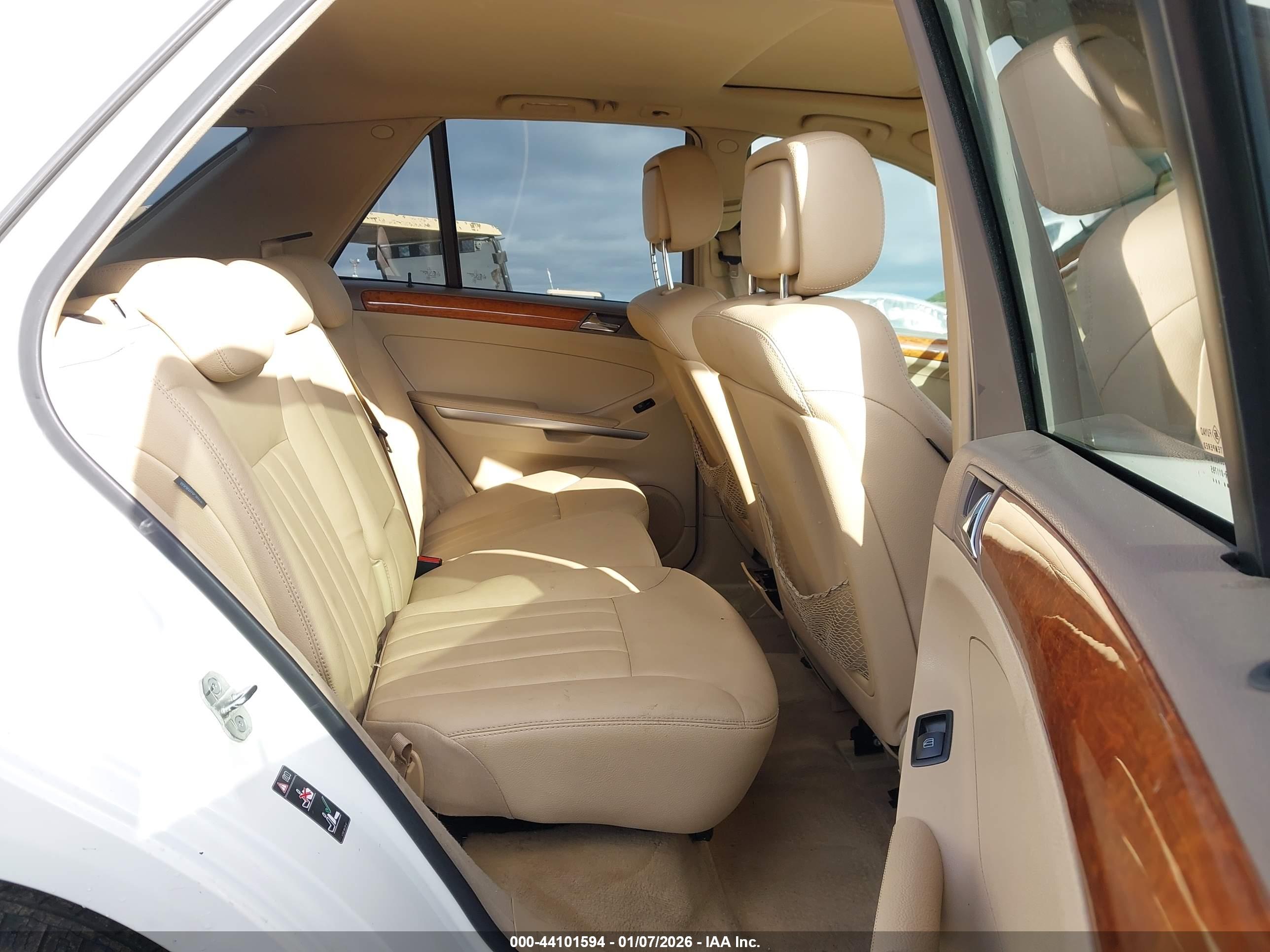 MERCEDES-BENZ ML image 8