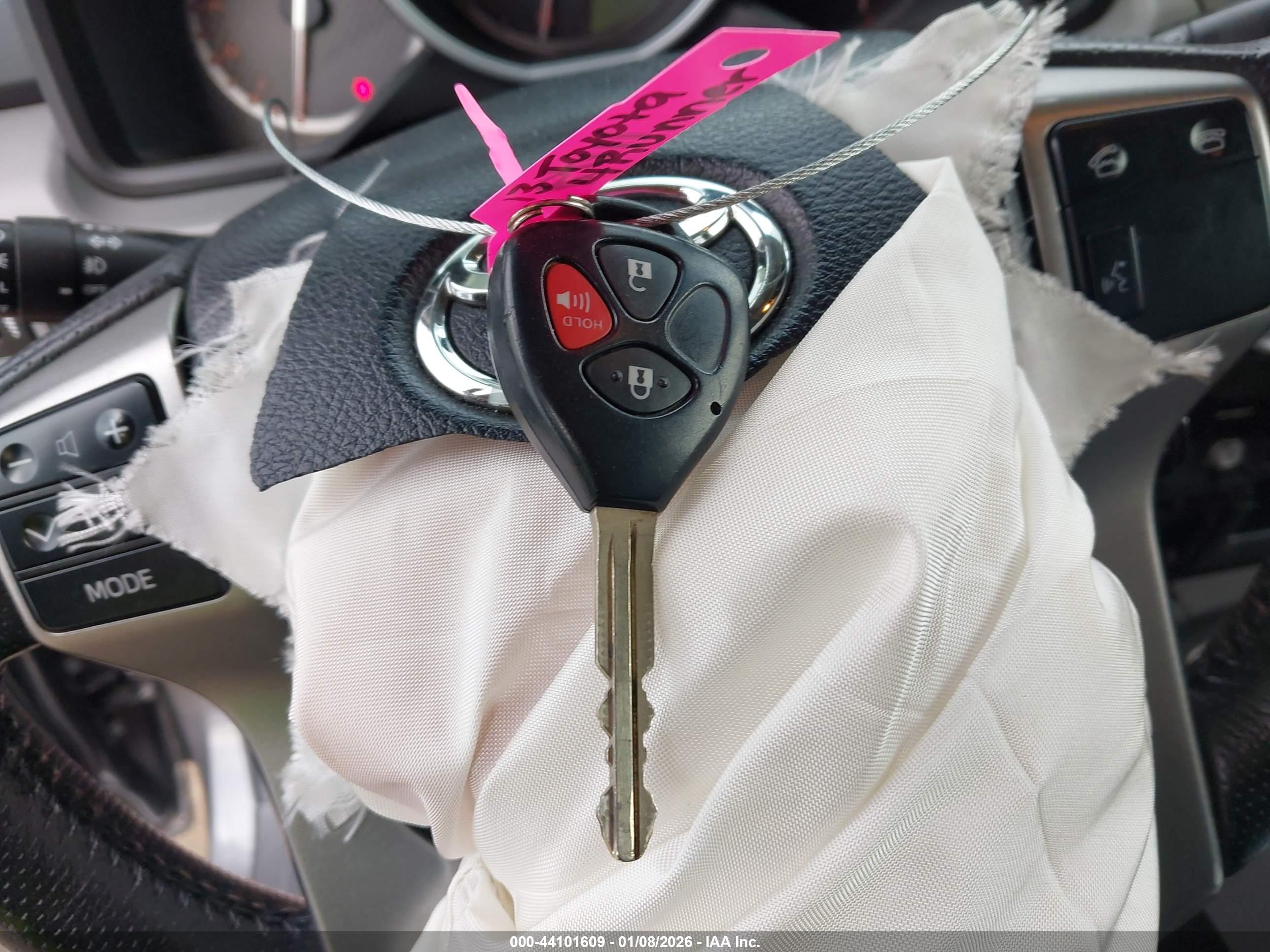 TOYOTA 4RUNNER image 11