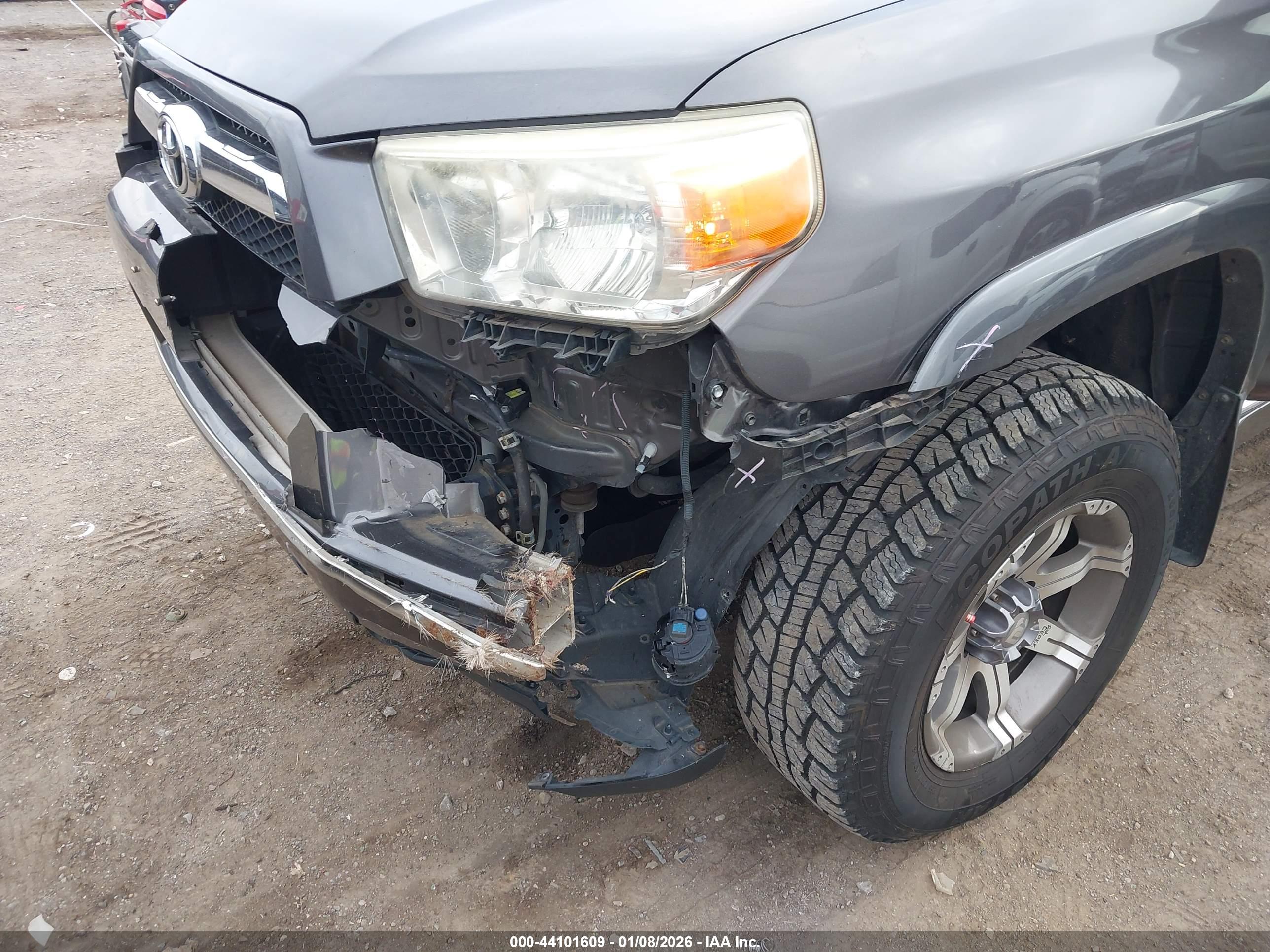 TOYOTA 4RUNNER image 6