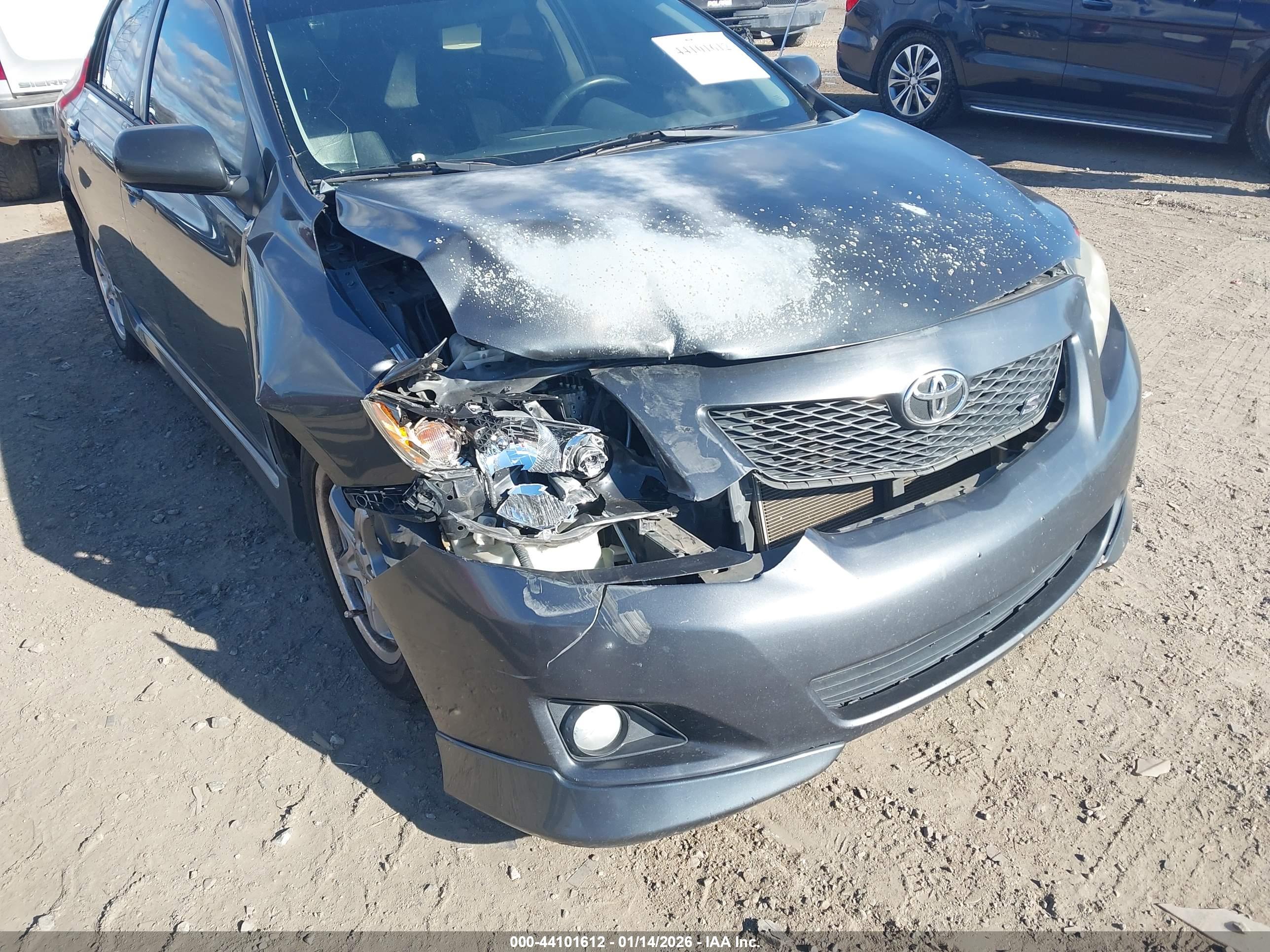 TOYOTA COROLLA image 6