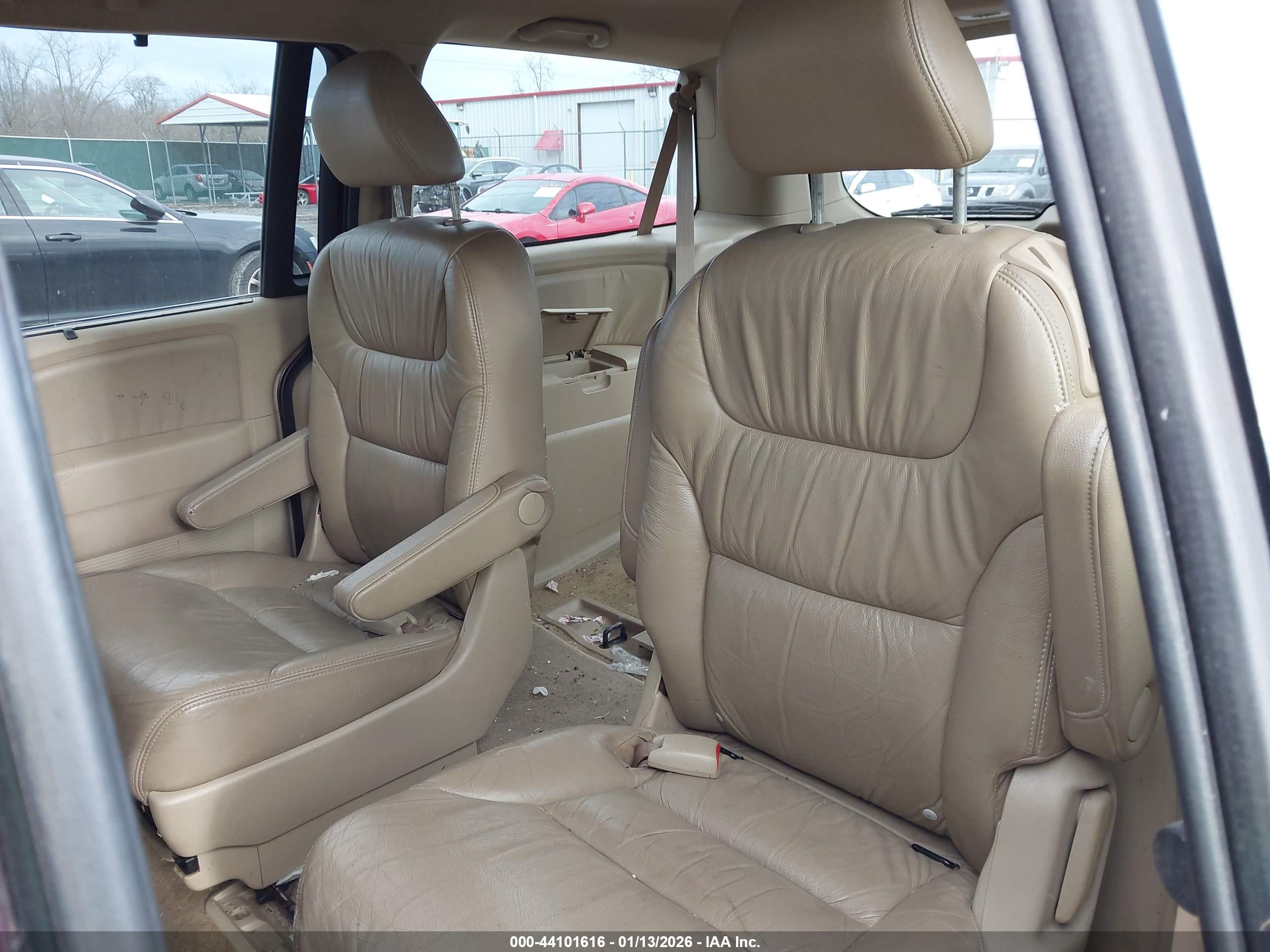 HONDA ODYSSEY image 8