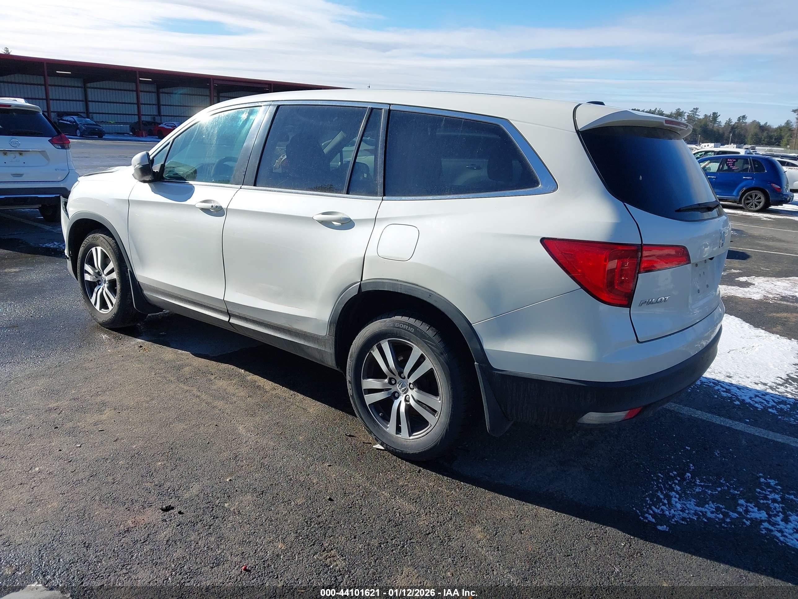HONDA PILOT image 3