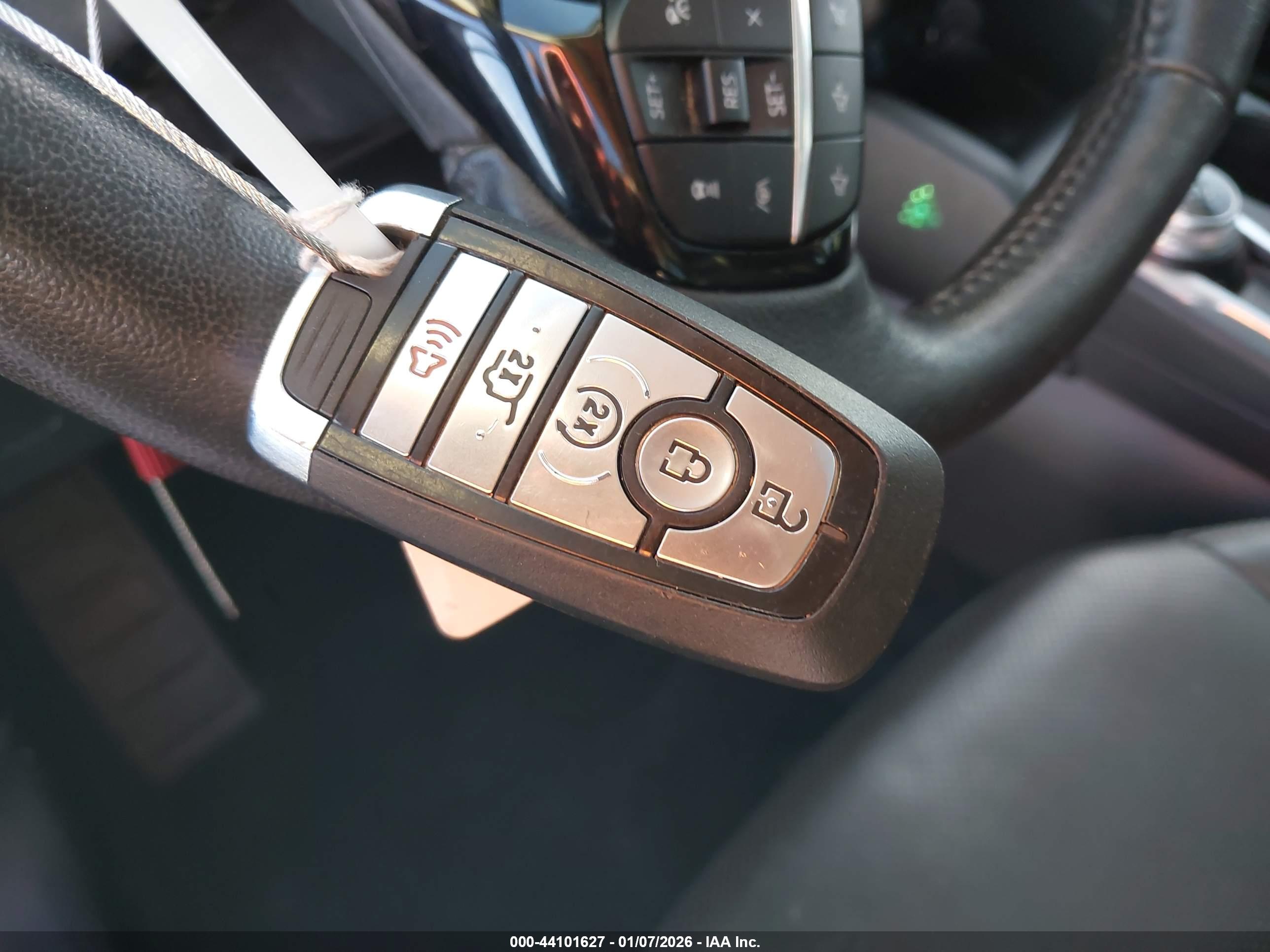 FORD ESCAPE image 11