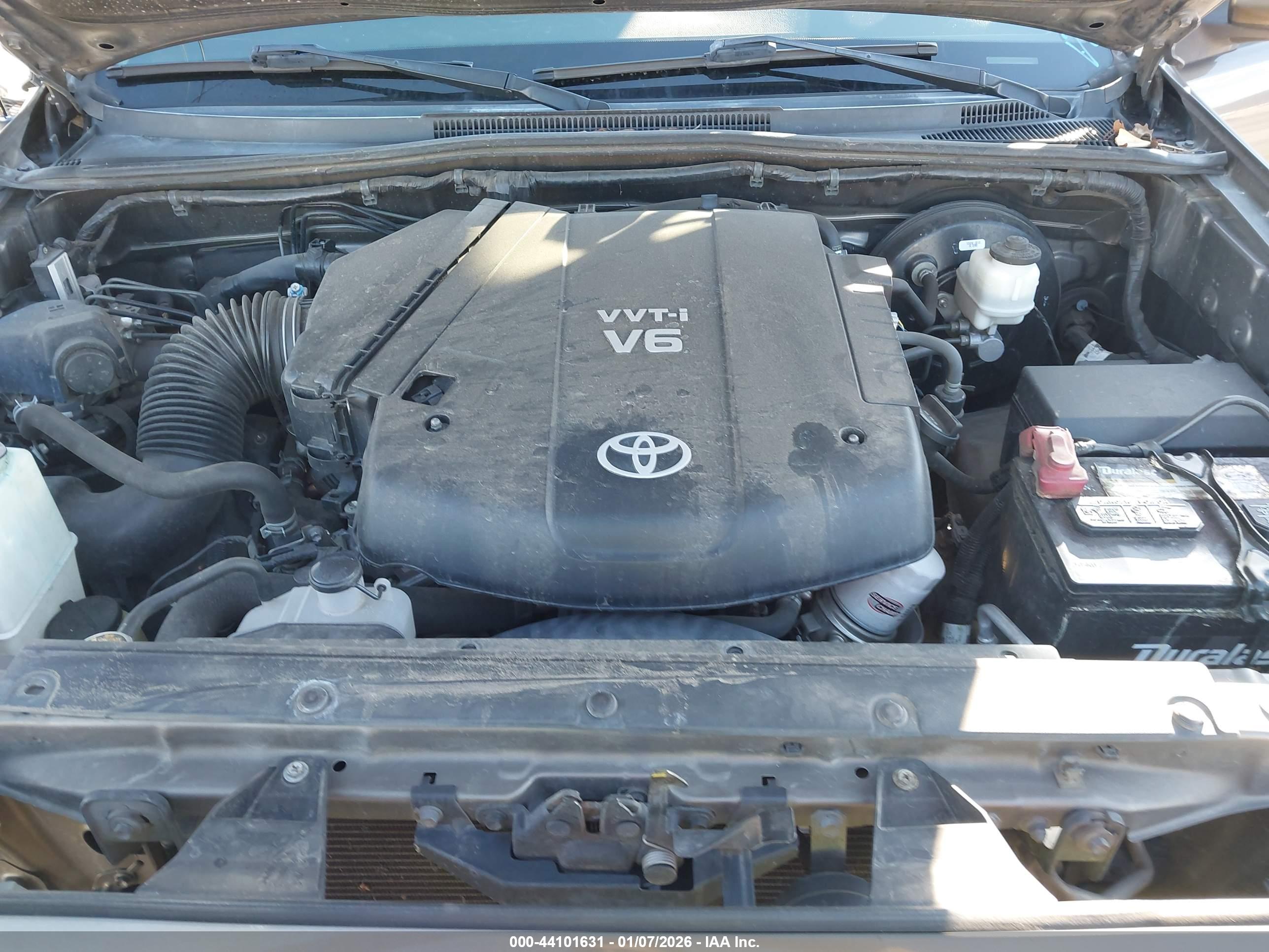 TOYOTA TACOMA image 10