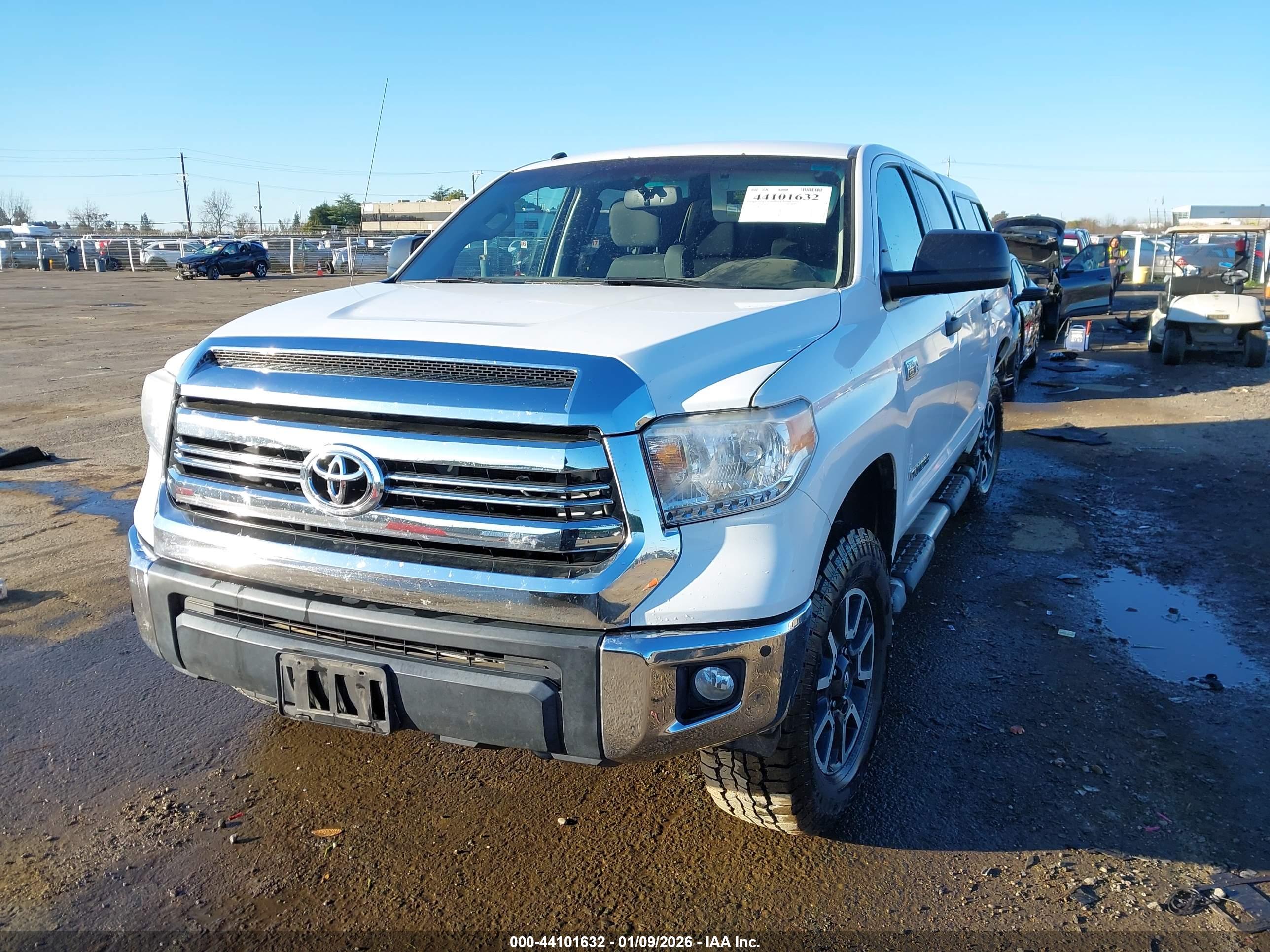 TOYOTA TUNDRA image 2