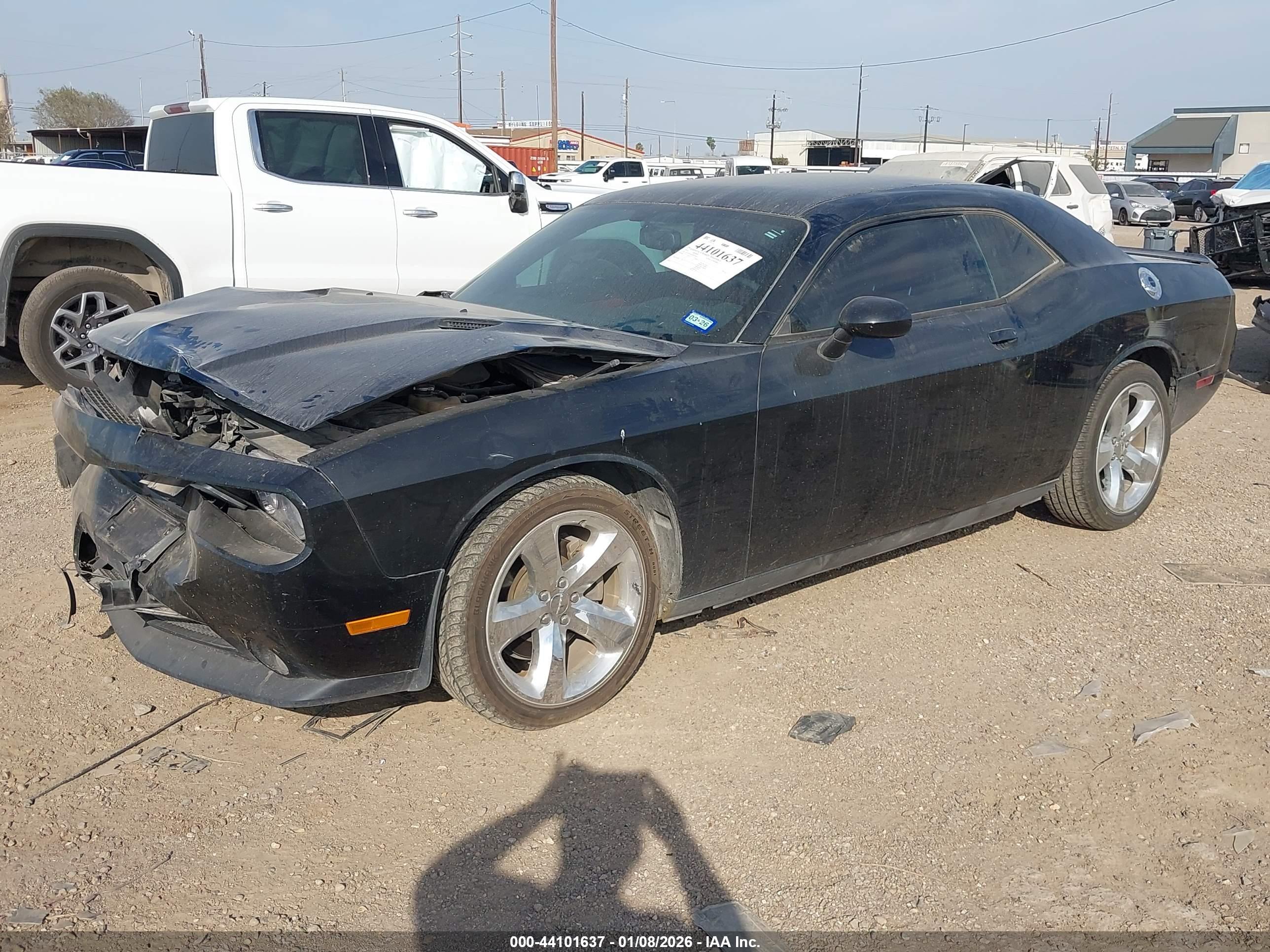 DODGE CHALLENGER image 2