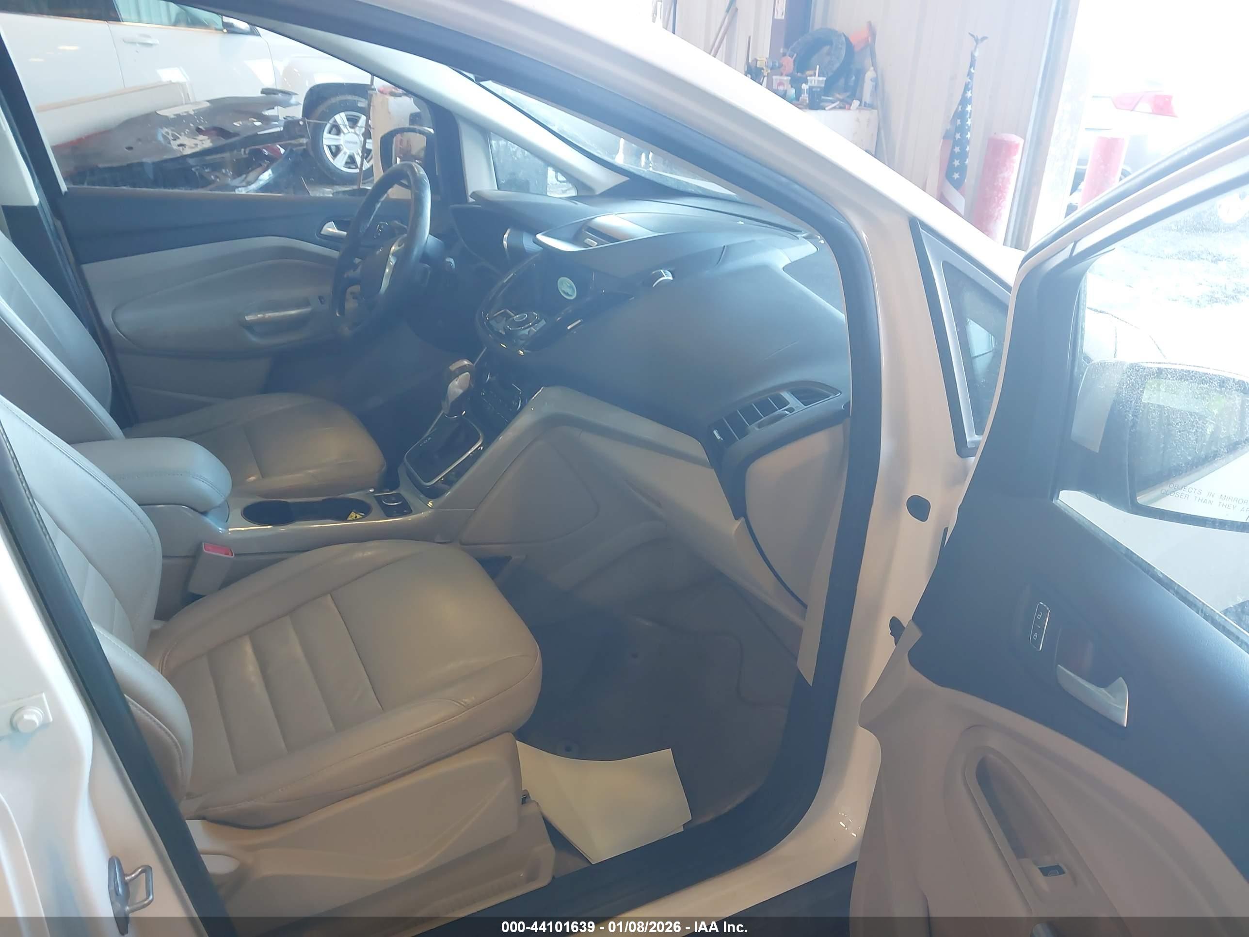 FORD C-MAX image 5