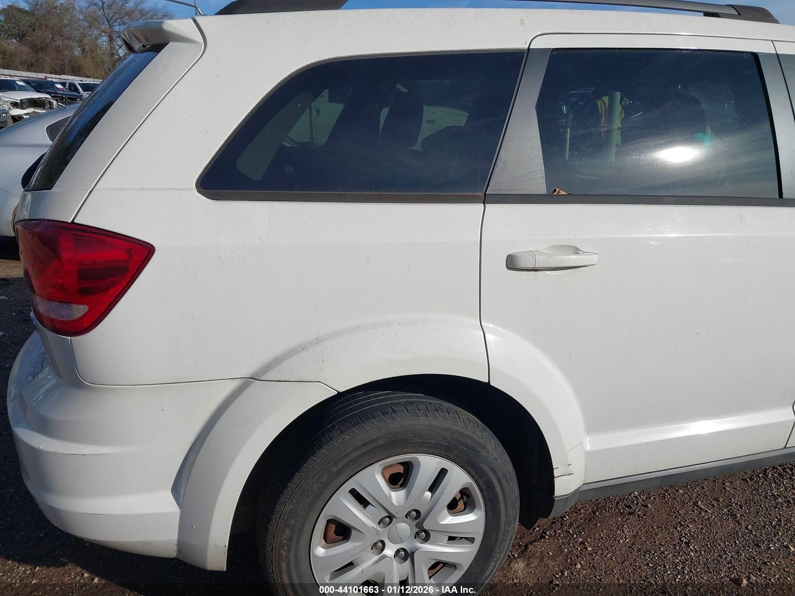 DODGE JOURNEY image 6