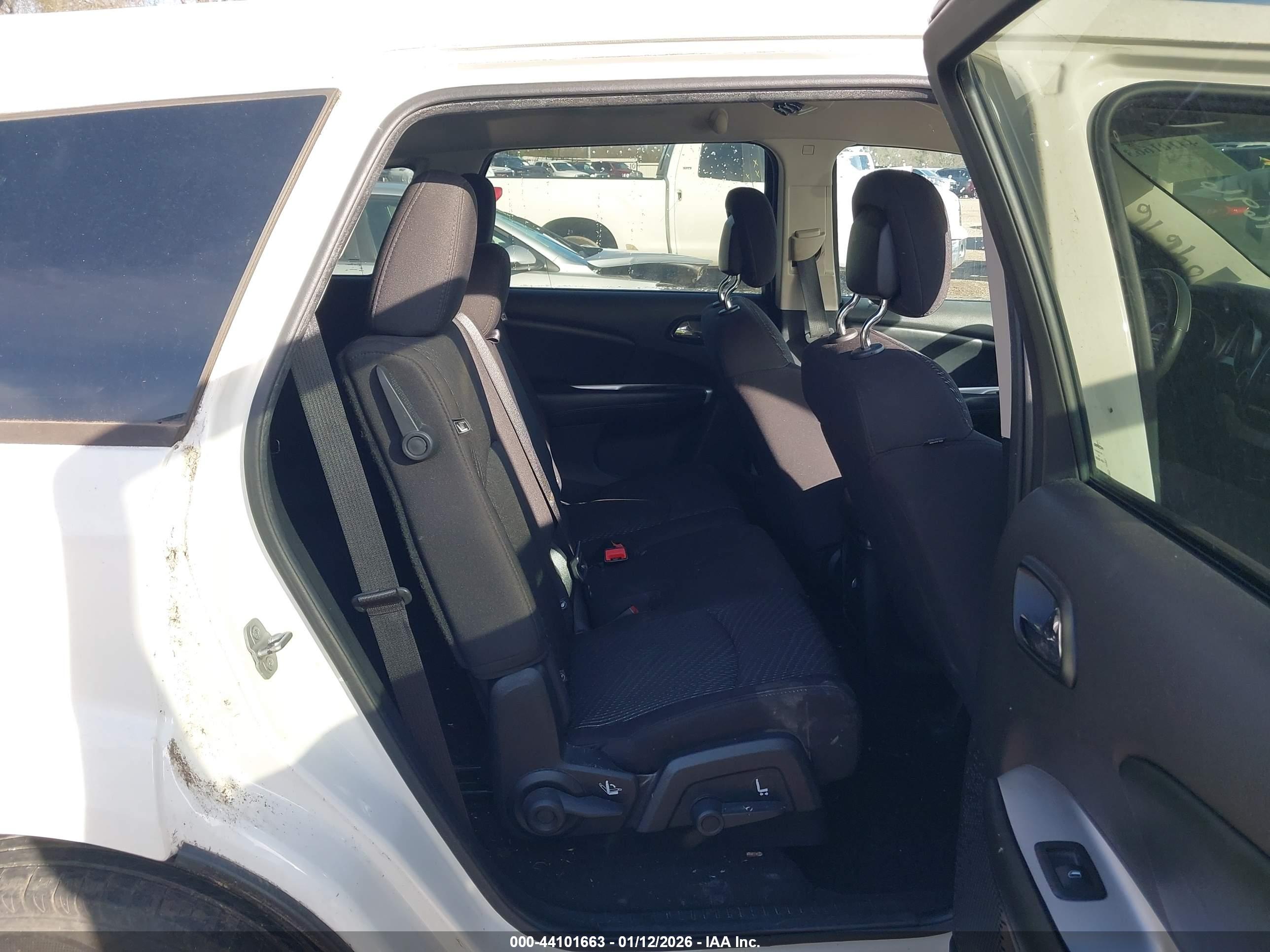 DODGE JOURNEY image 8