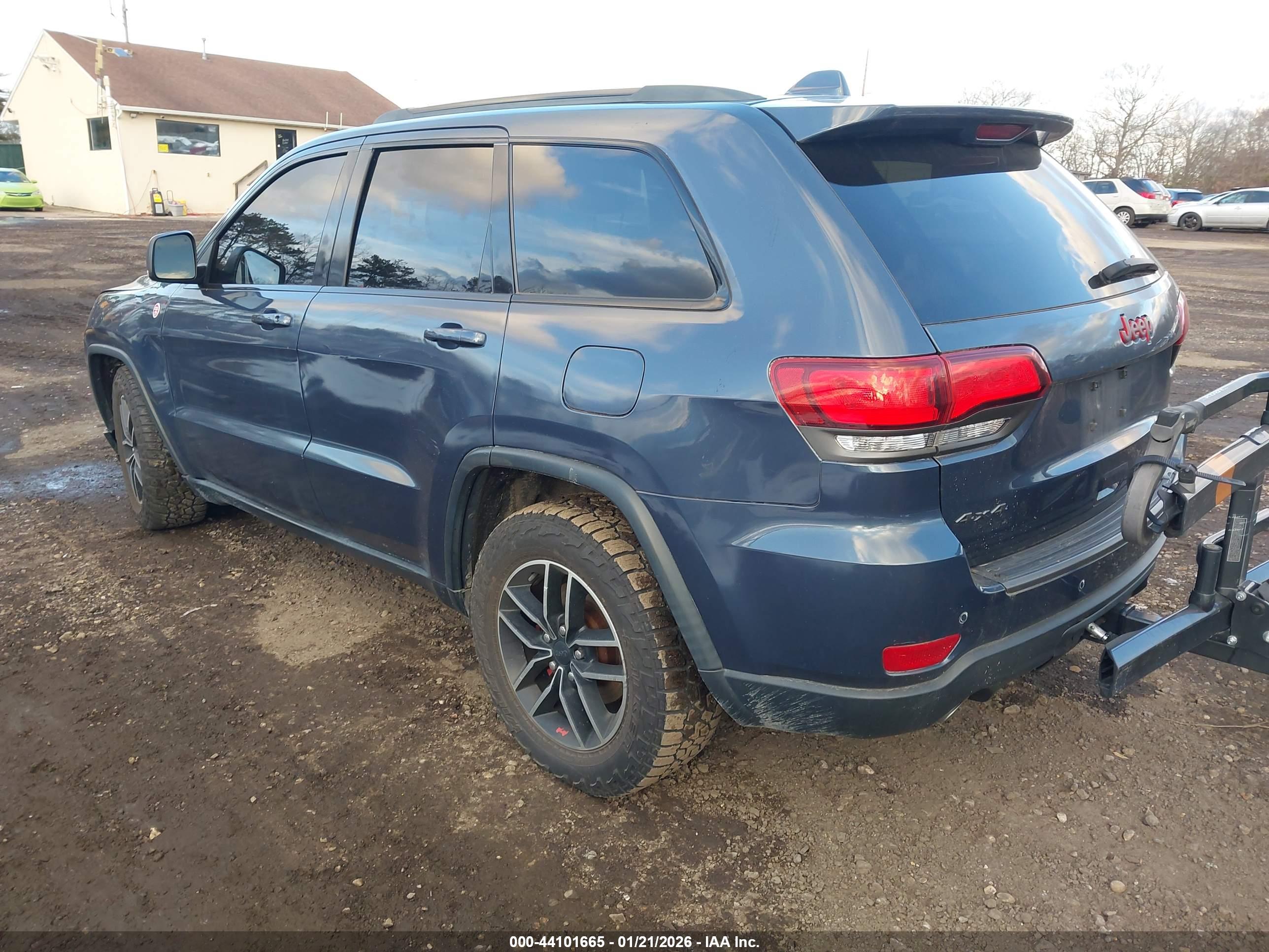 JEEP GRAND image 3