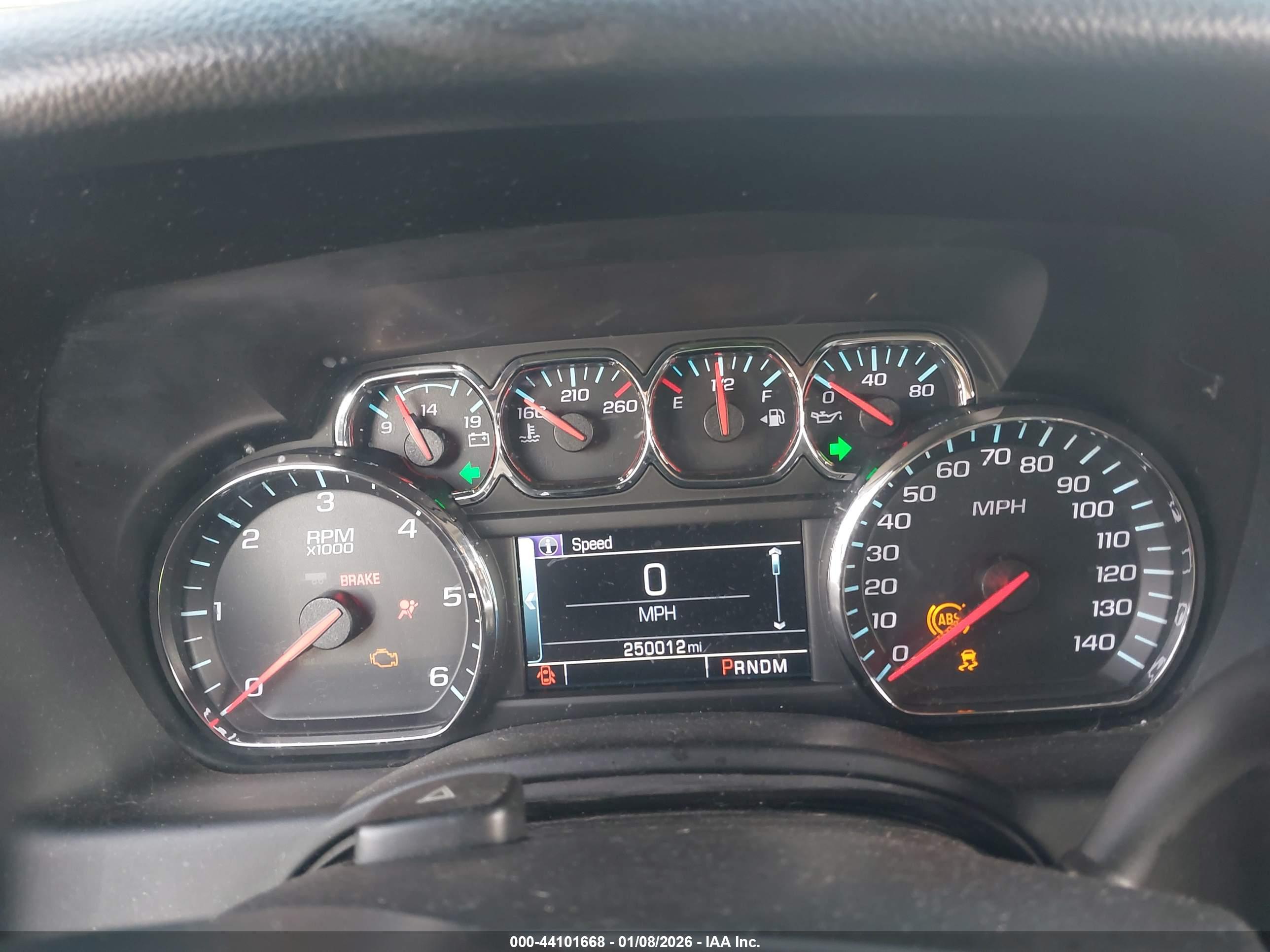 CHEVROLET SUBURBAN image 7