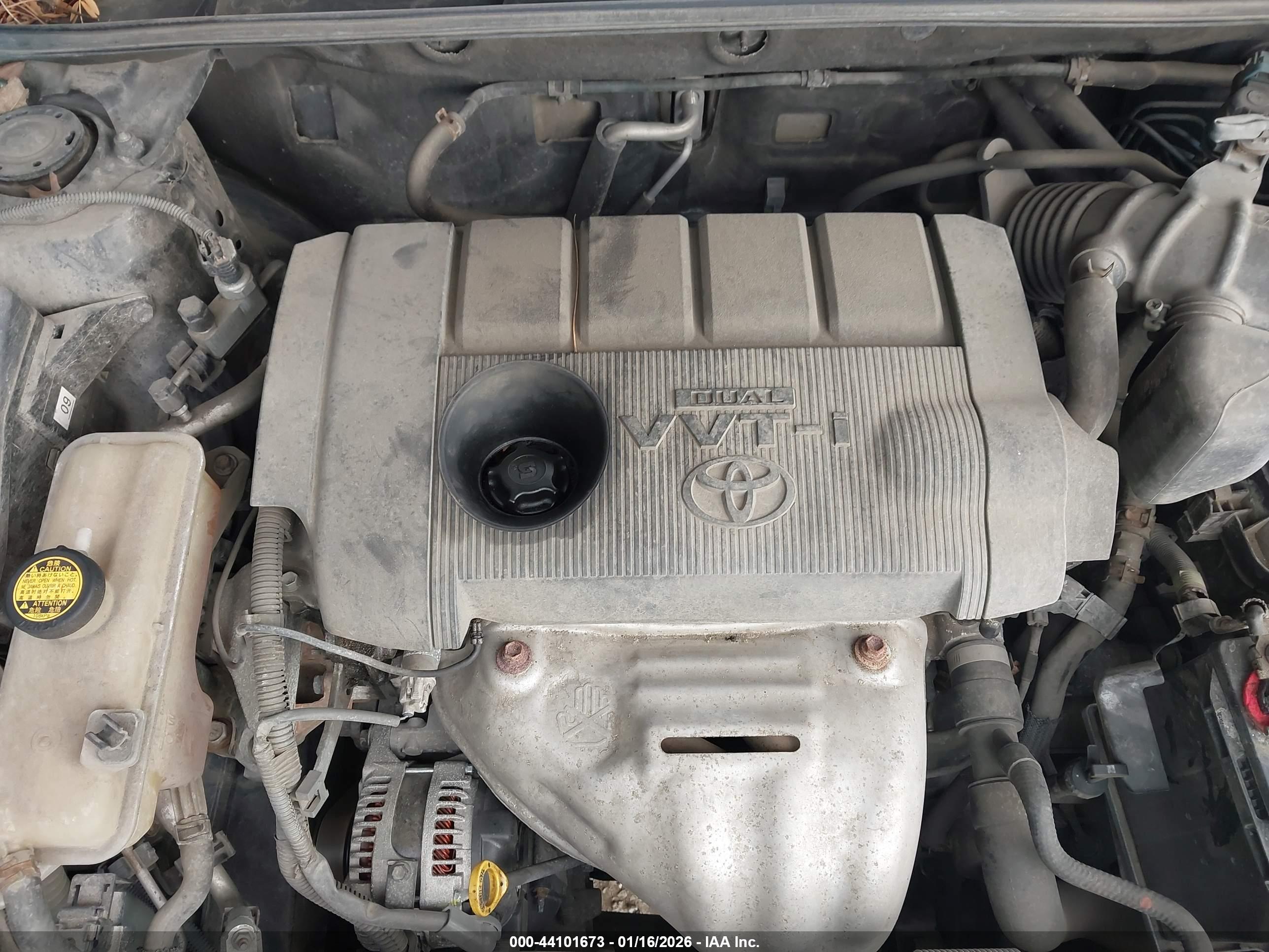 TOYOTA RAV4 image 10