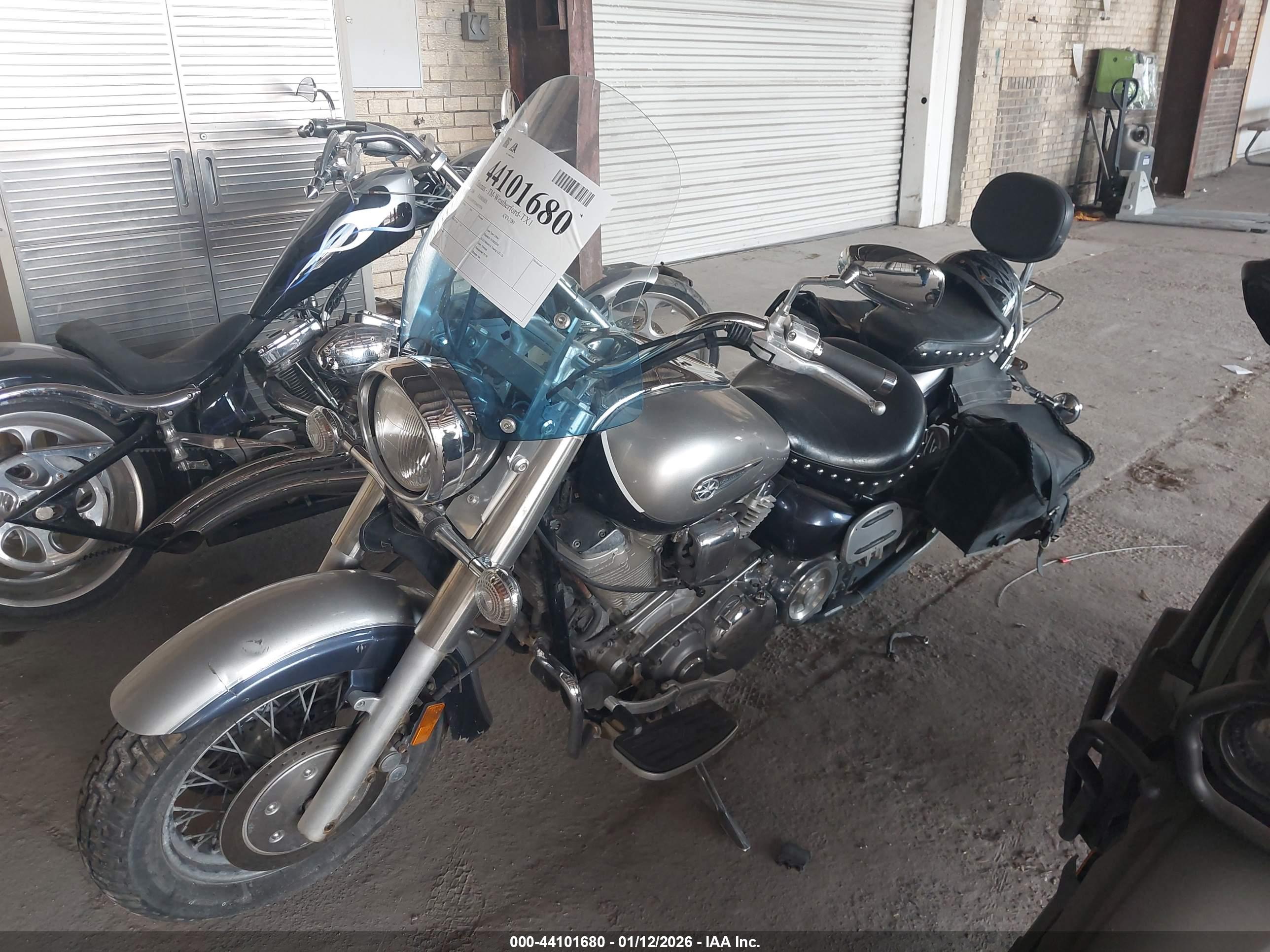 YAMAHA XV1700 image 2