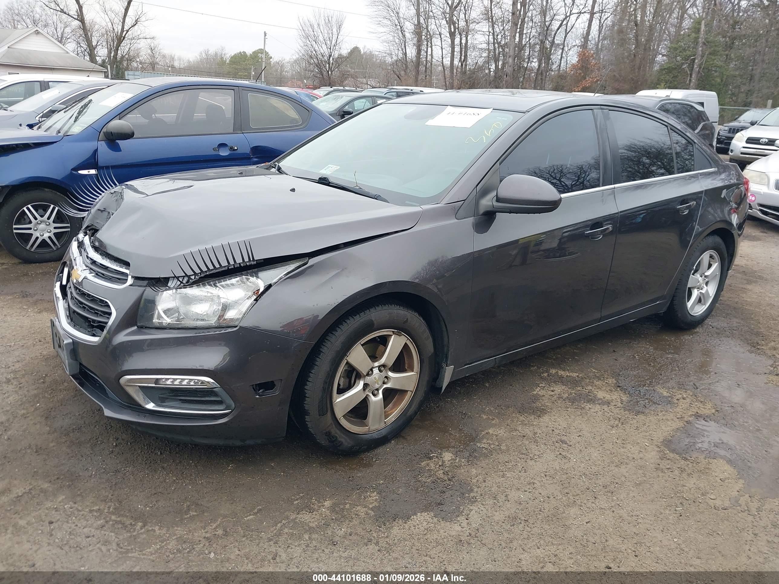 CHEVROLET CRUZE image 2