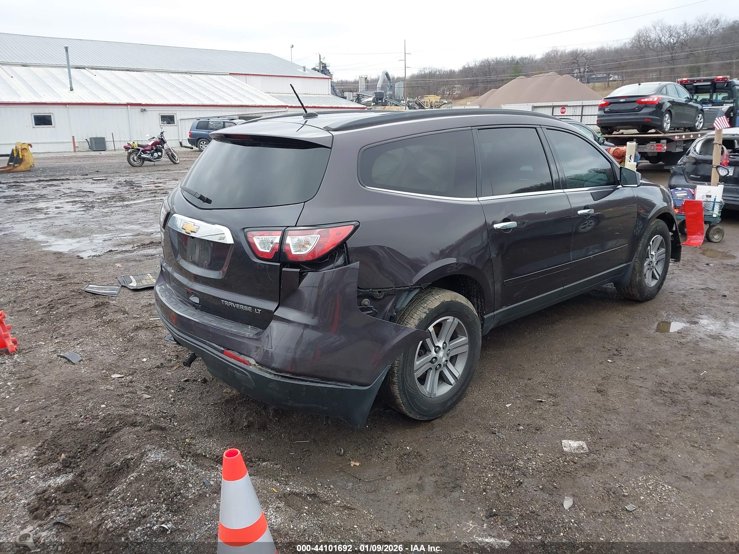 CHEVROLET TRAVERSE image 4