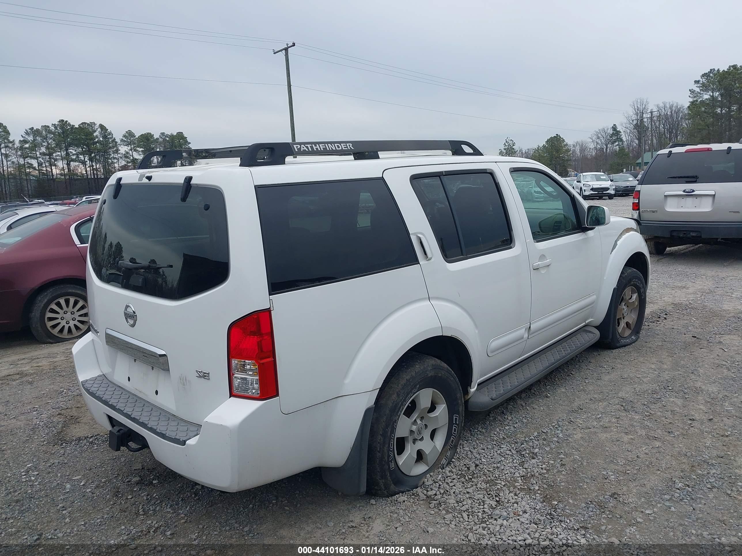 NISSAN PATHFINDER image 4
