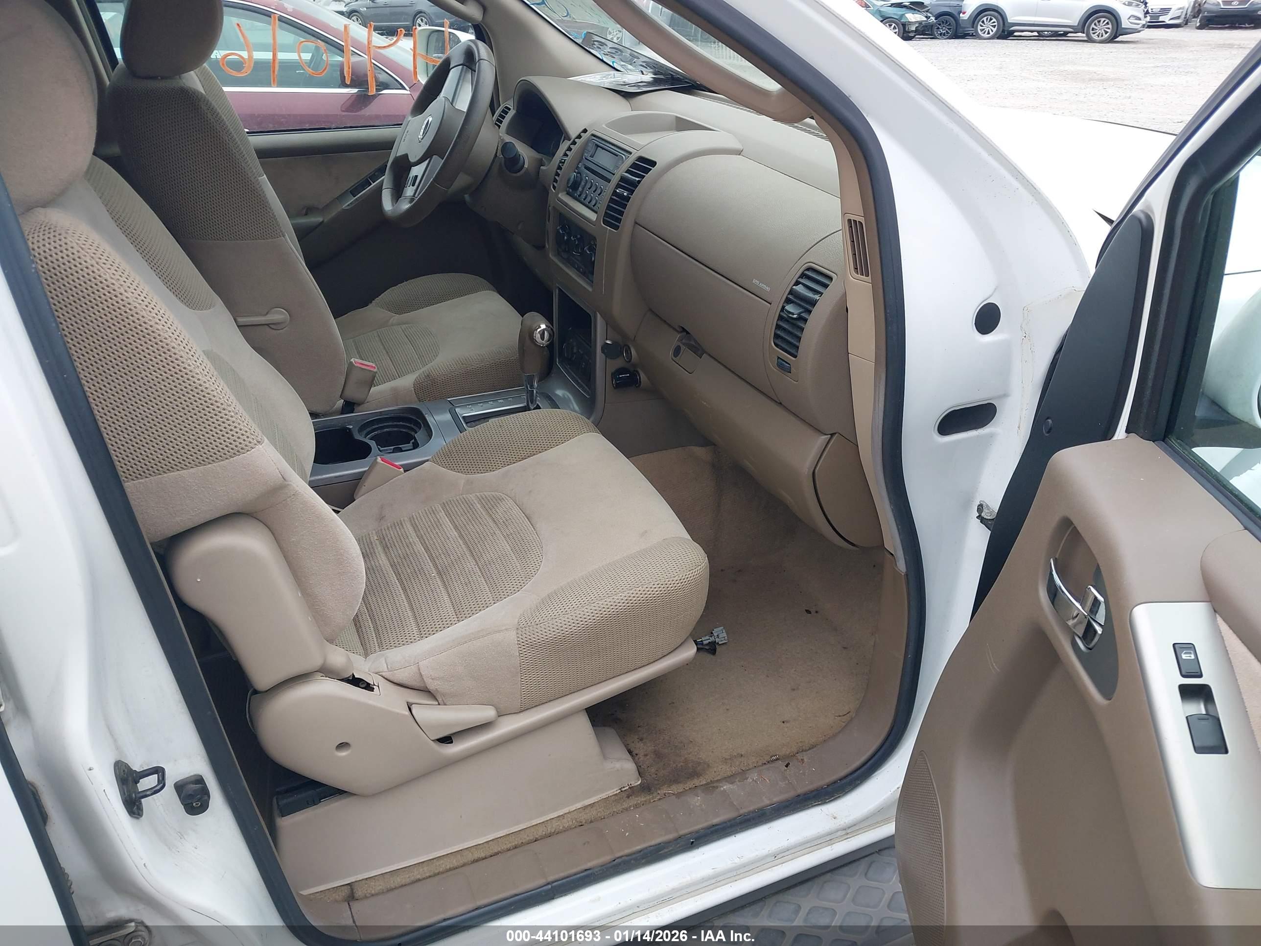 NISSAN PATHFINDER image 5