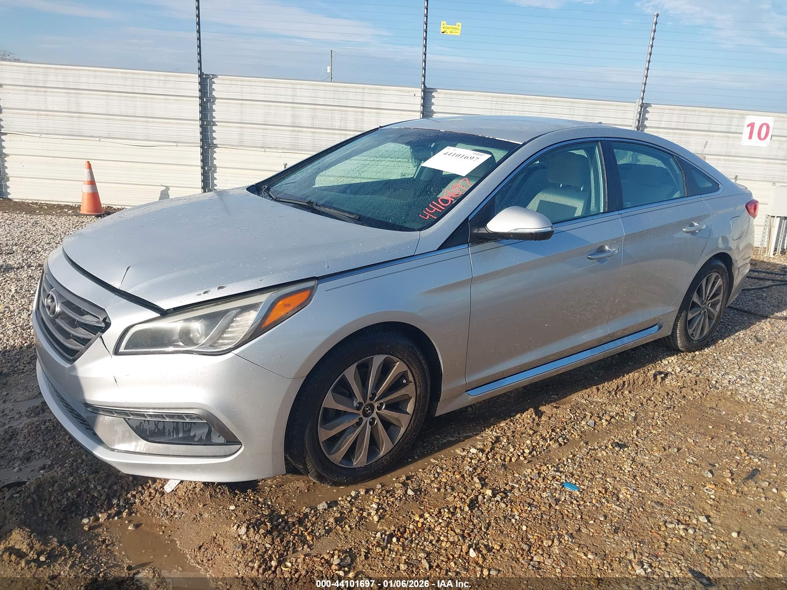 HYUNDAI SONATA image 2