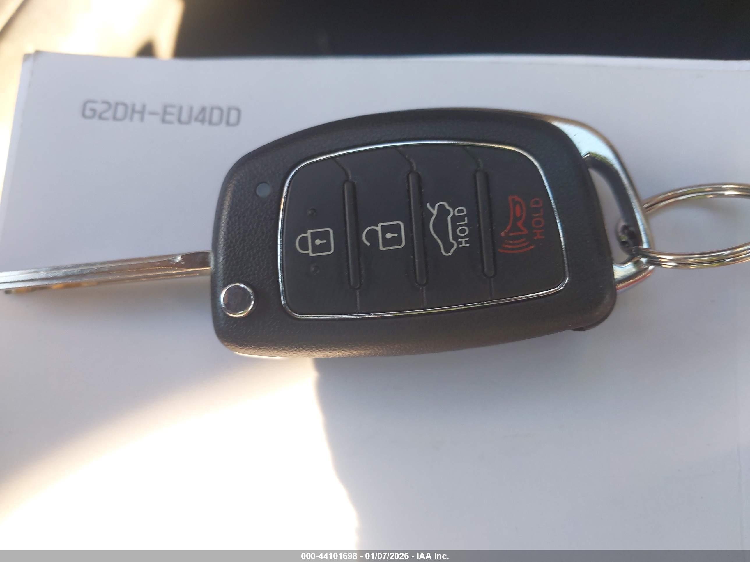 HYUNDAI SONATA image 11