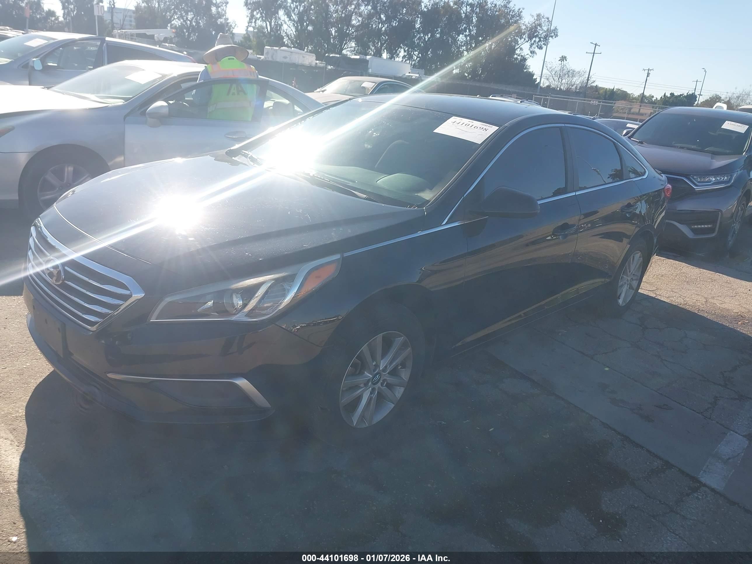 HYUNDAI SONATA image 2