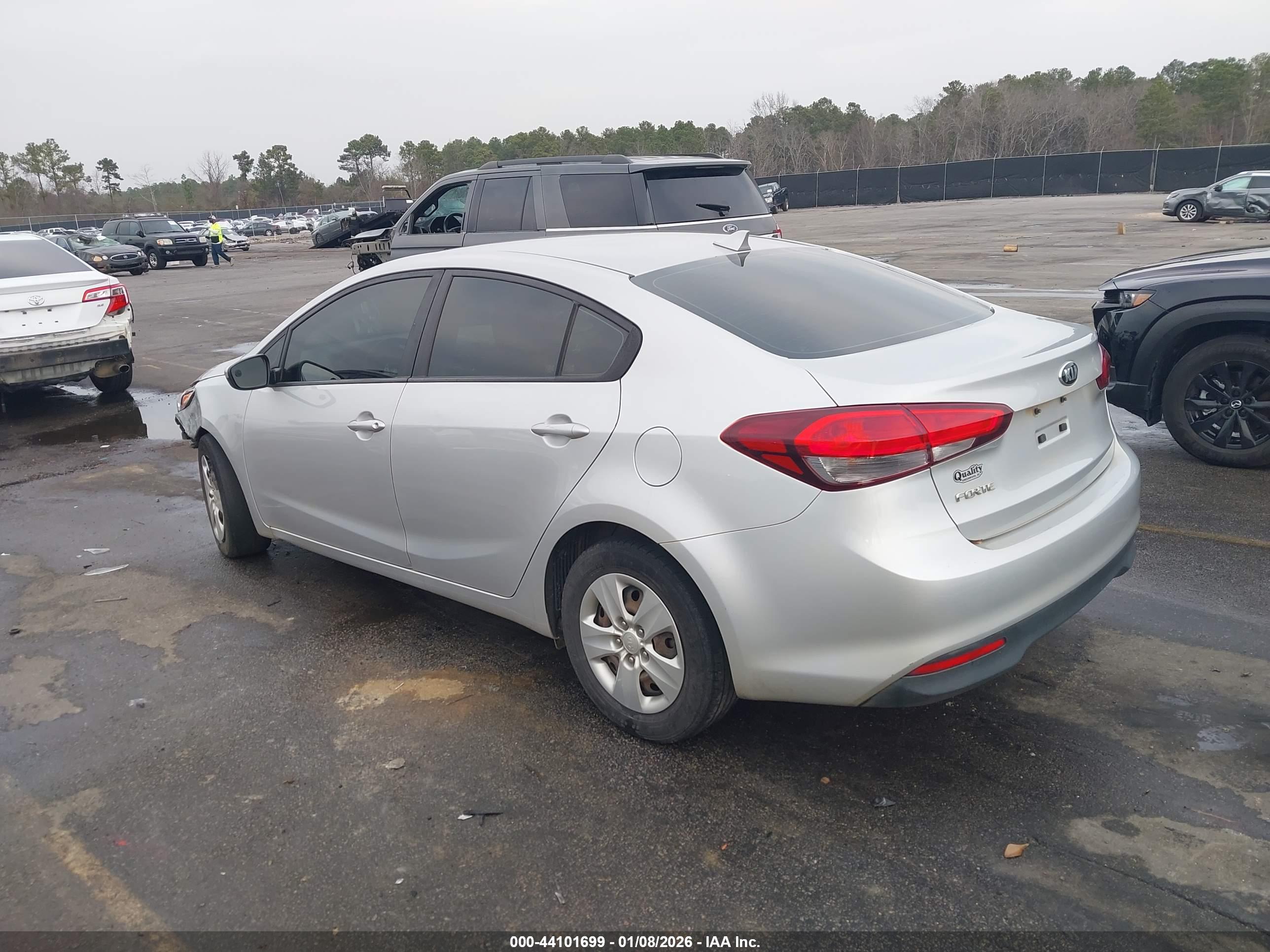 KIA FORTE image 3