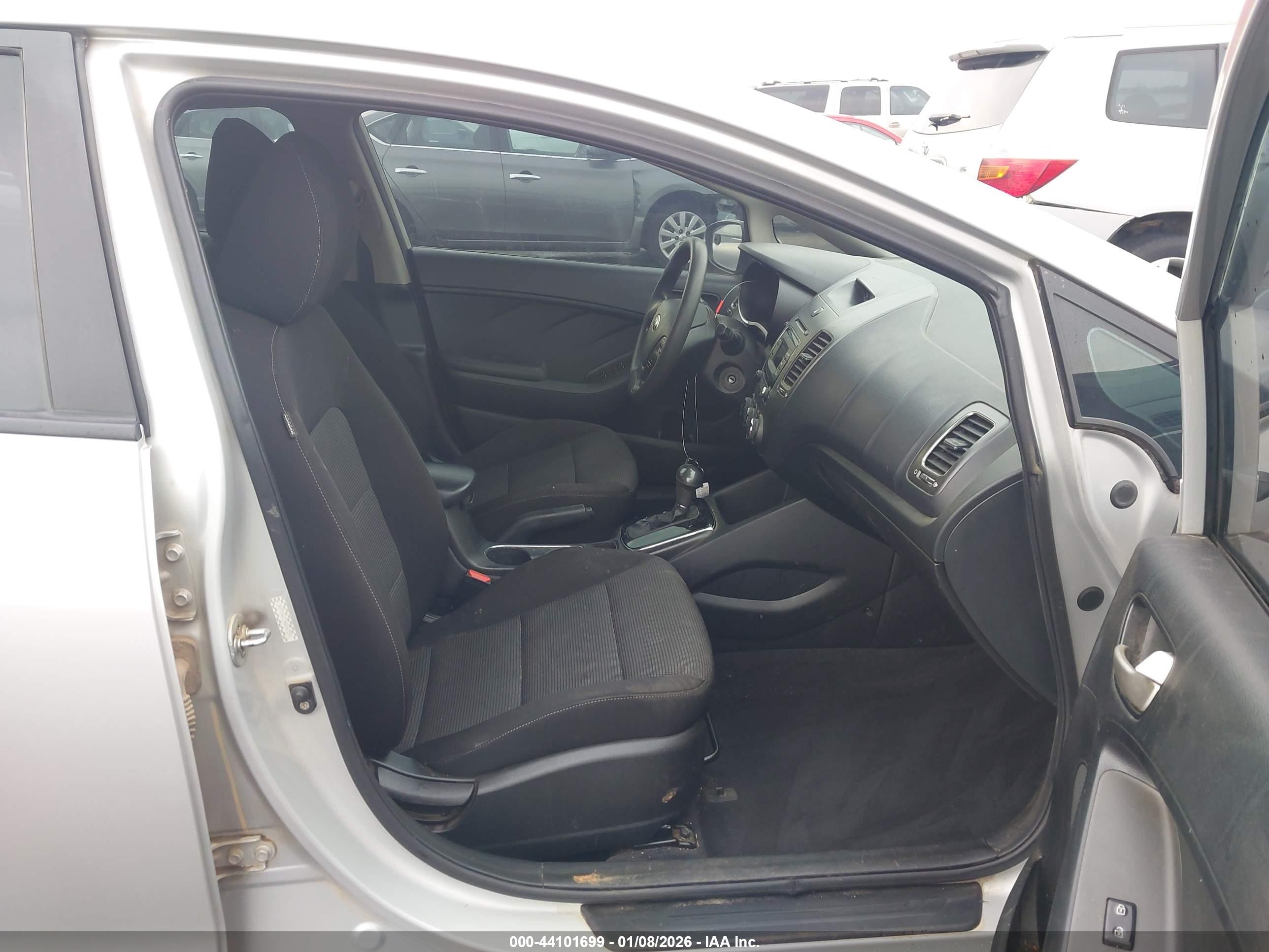 KIA FORTE image 5