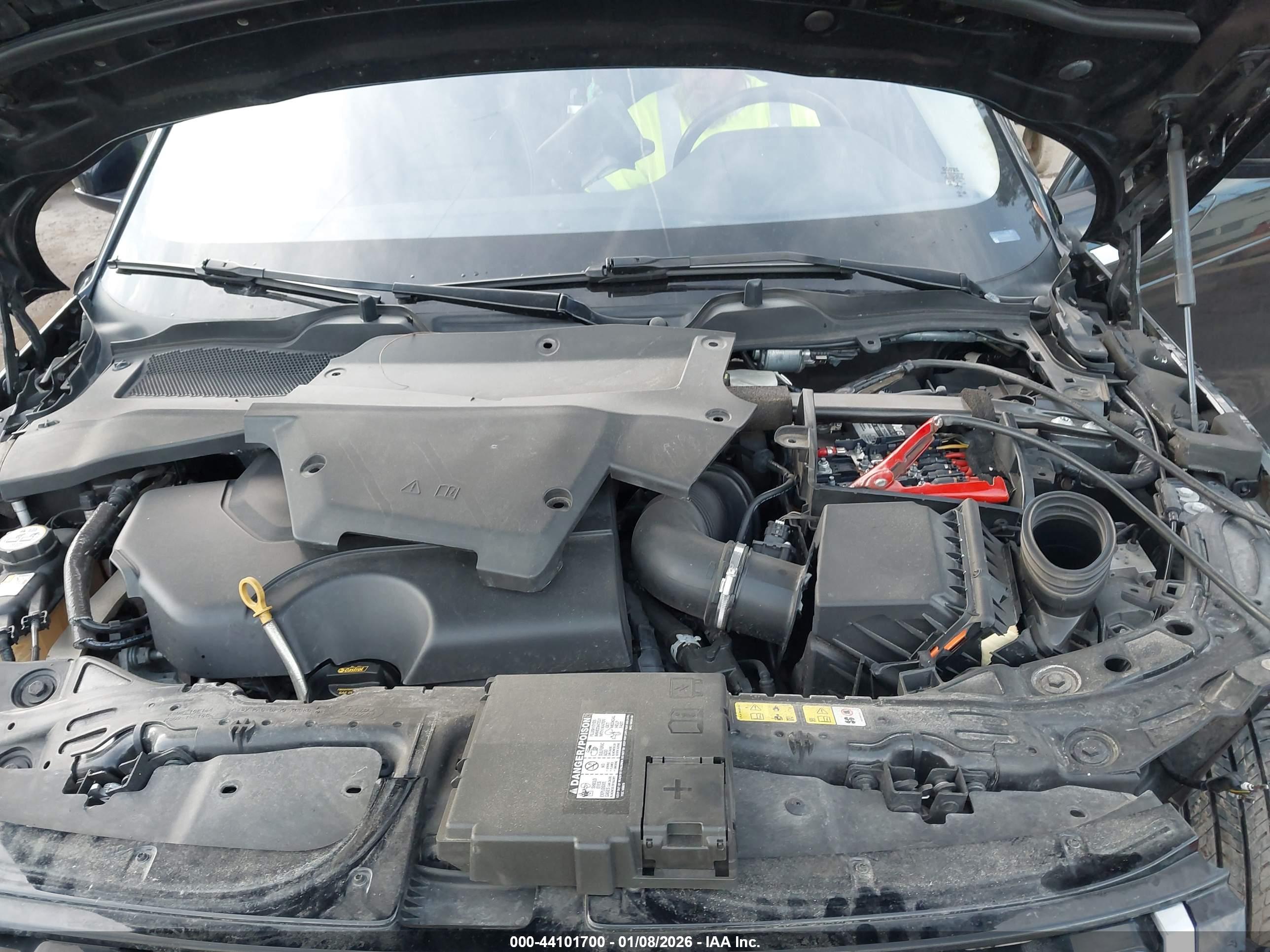 LAND ROVER image 10